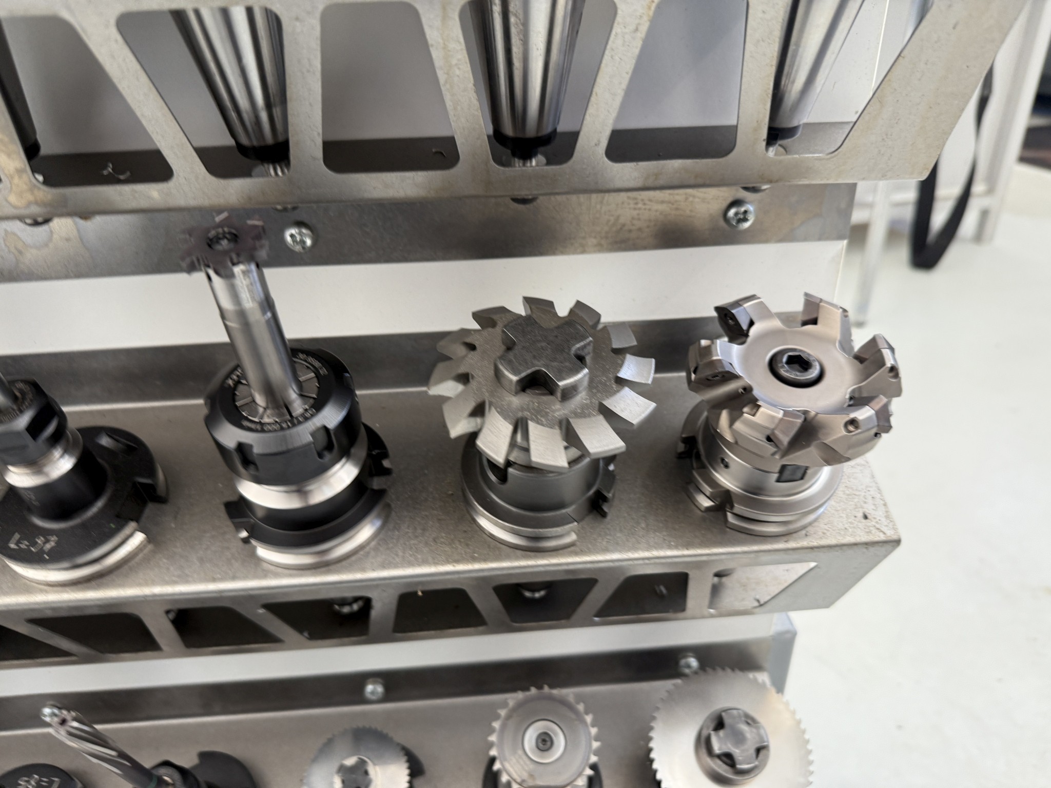 Cierre de un fabricante de herramientas-45