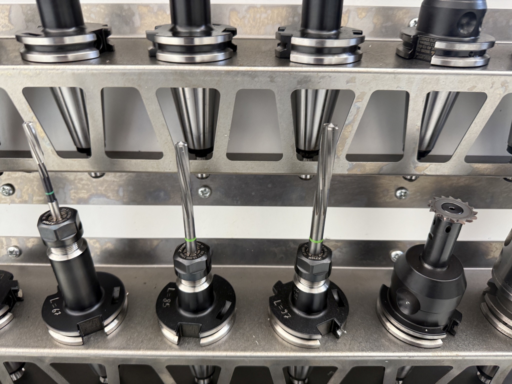 Cierre de un fabricante de herramientas-48