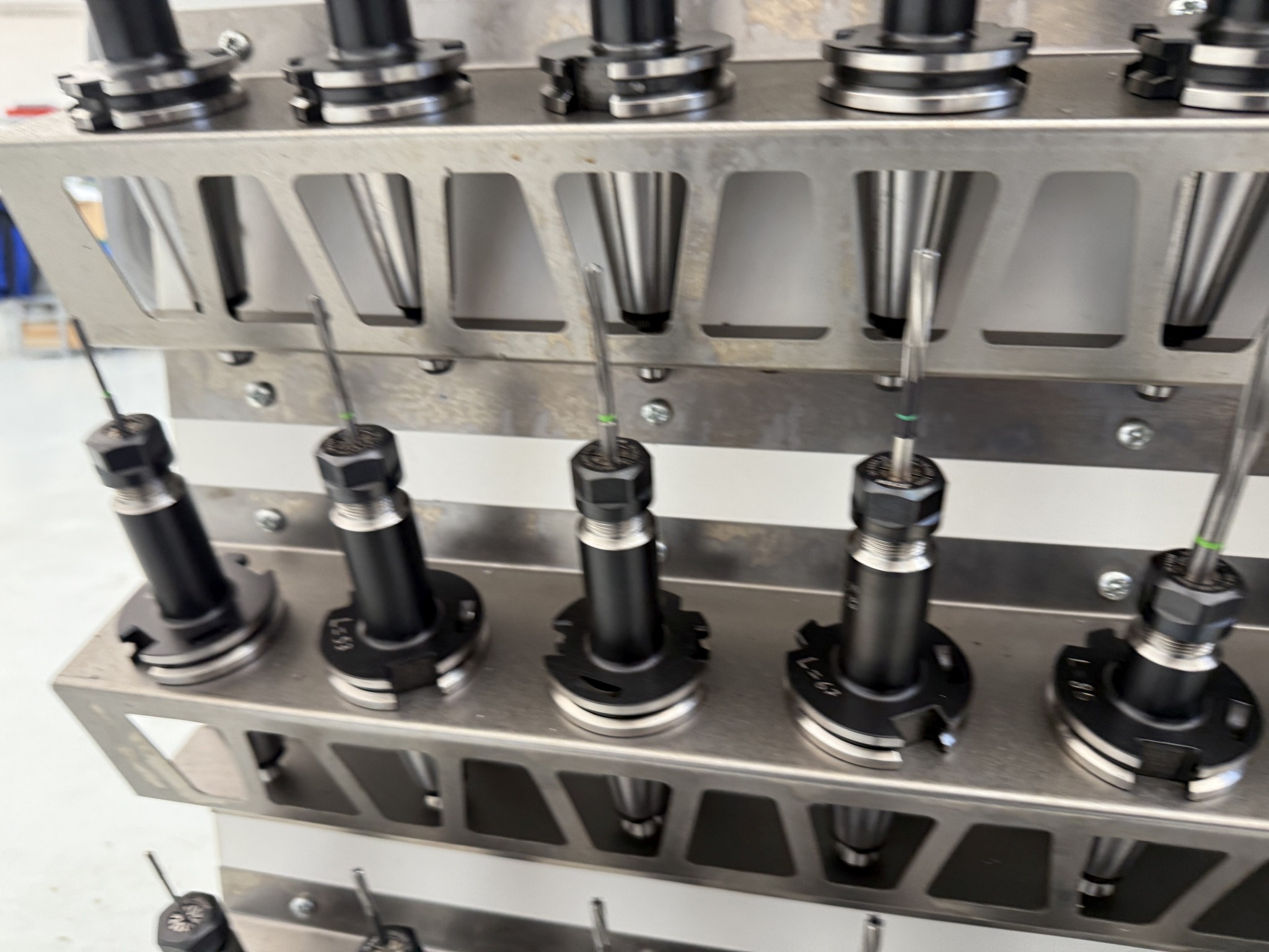 Cierre de un fabricante de herramientas-49