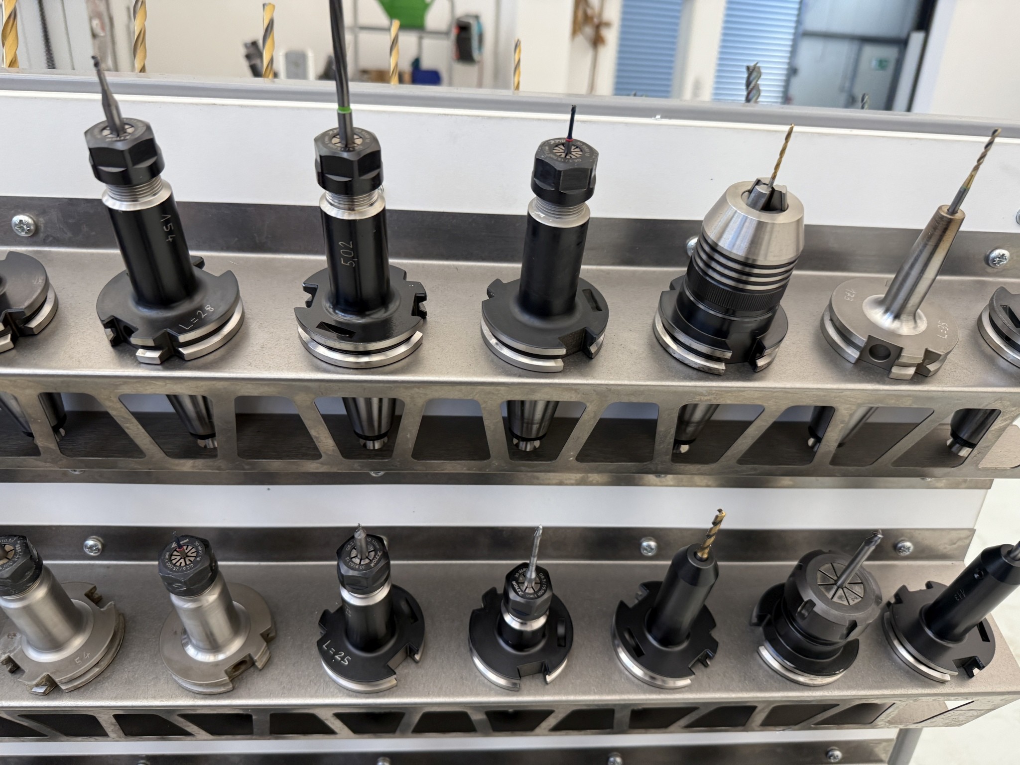 Cierre de un fabricante de herramientas-6