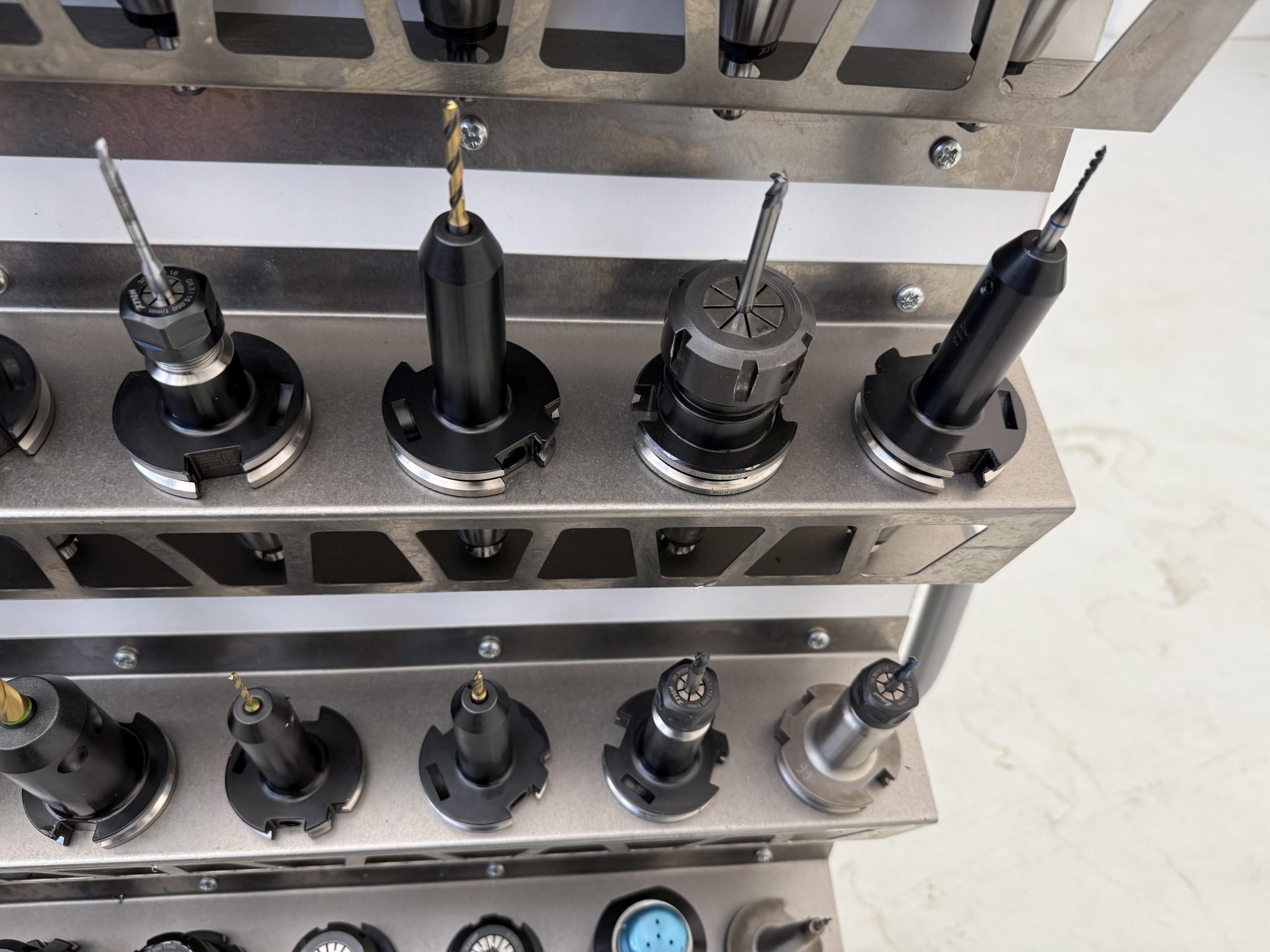 Cierre de un fabricante de herramientas-9