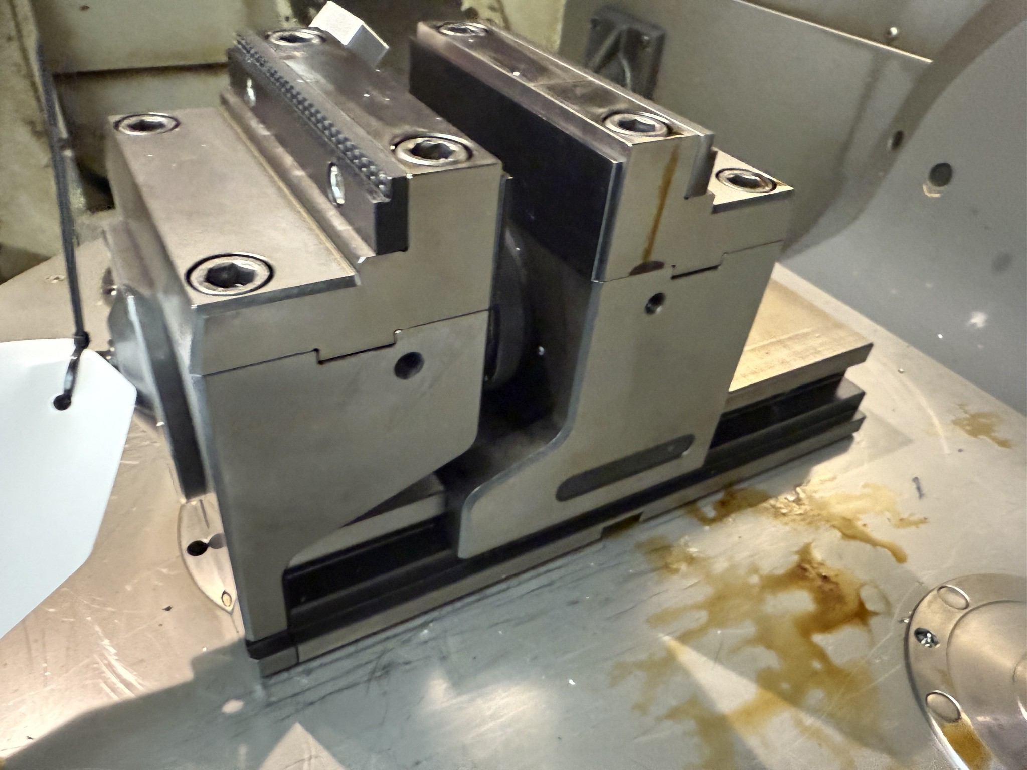 Cierre de un fabricante de herramientas-3