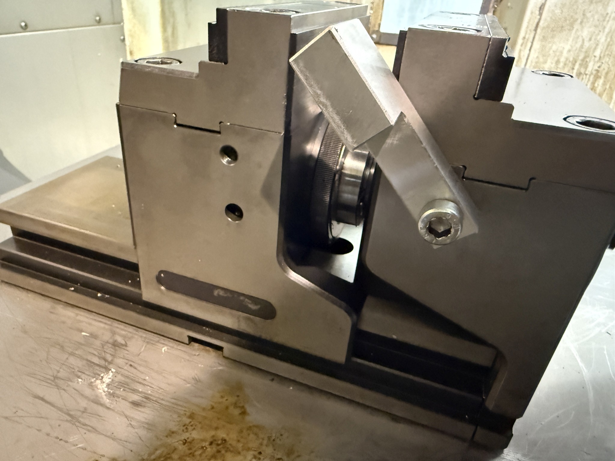 Cierre de un fabricante de herramientas-6