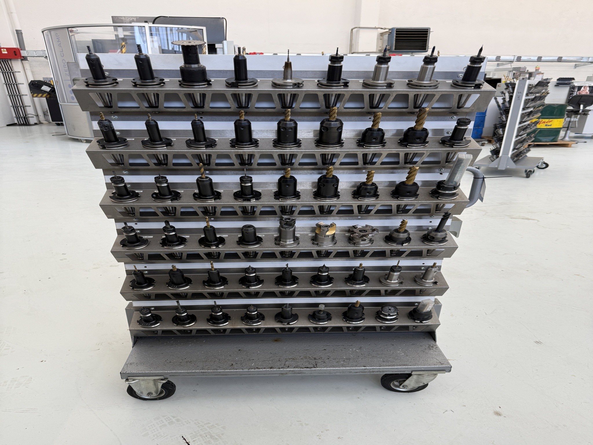 Cierre de un fabricante de herramientas-1