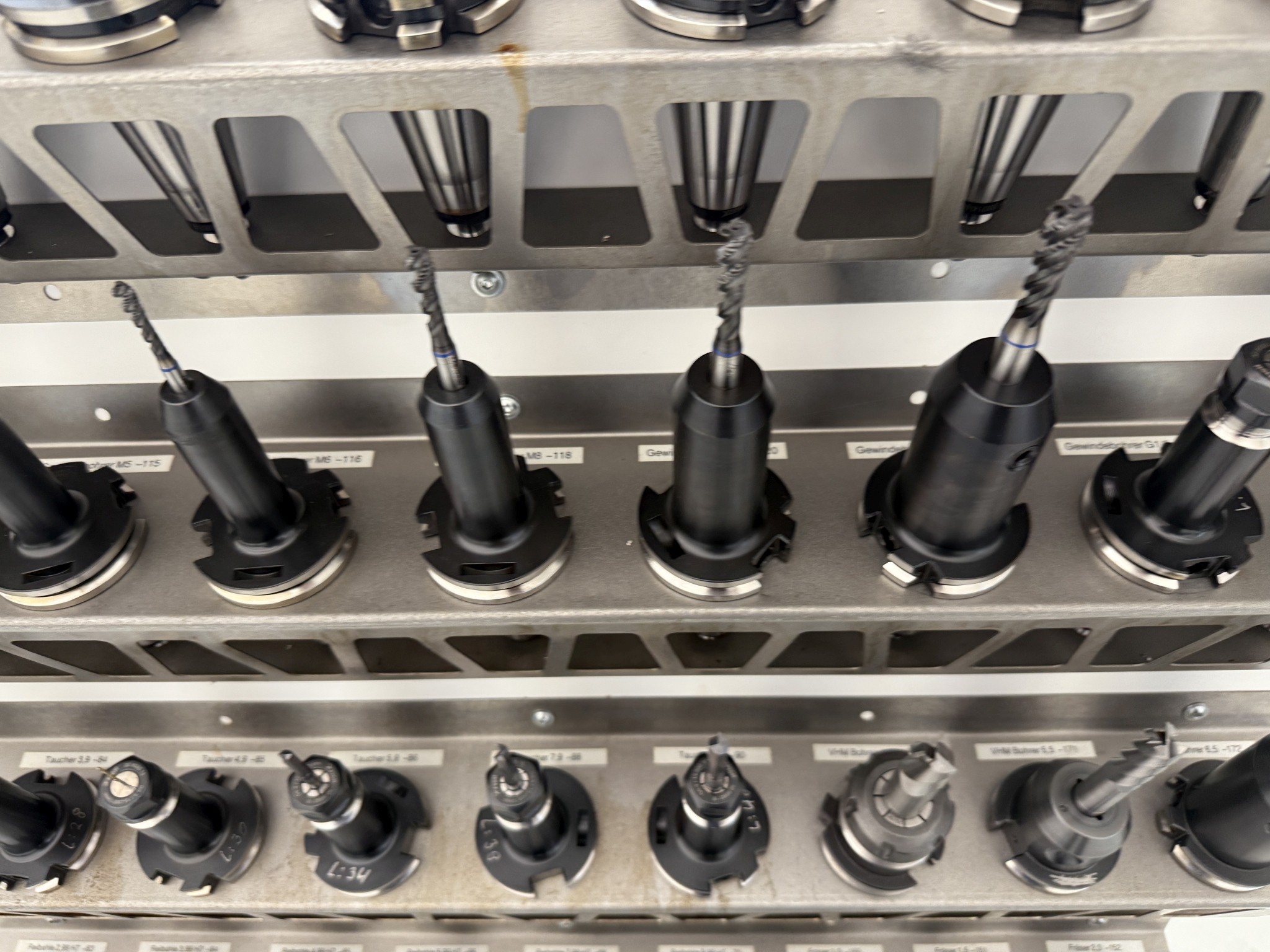 Cierre de un fabricante de herramientas-22