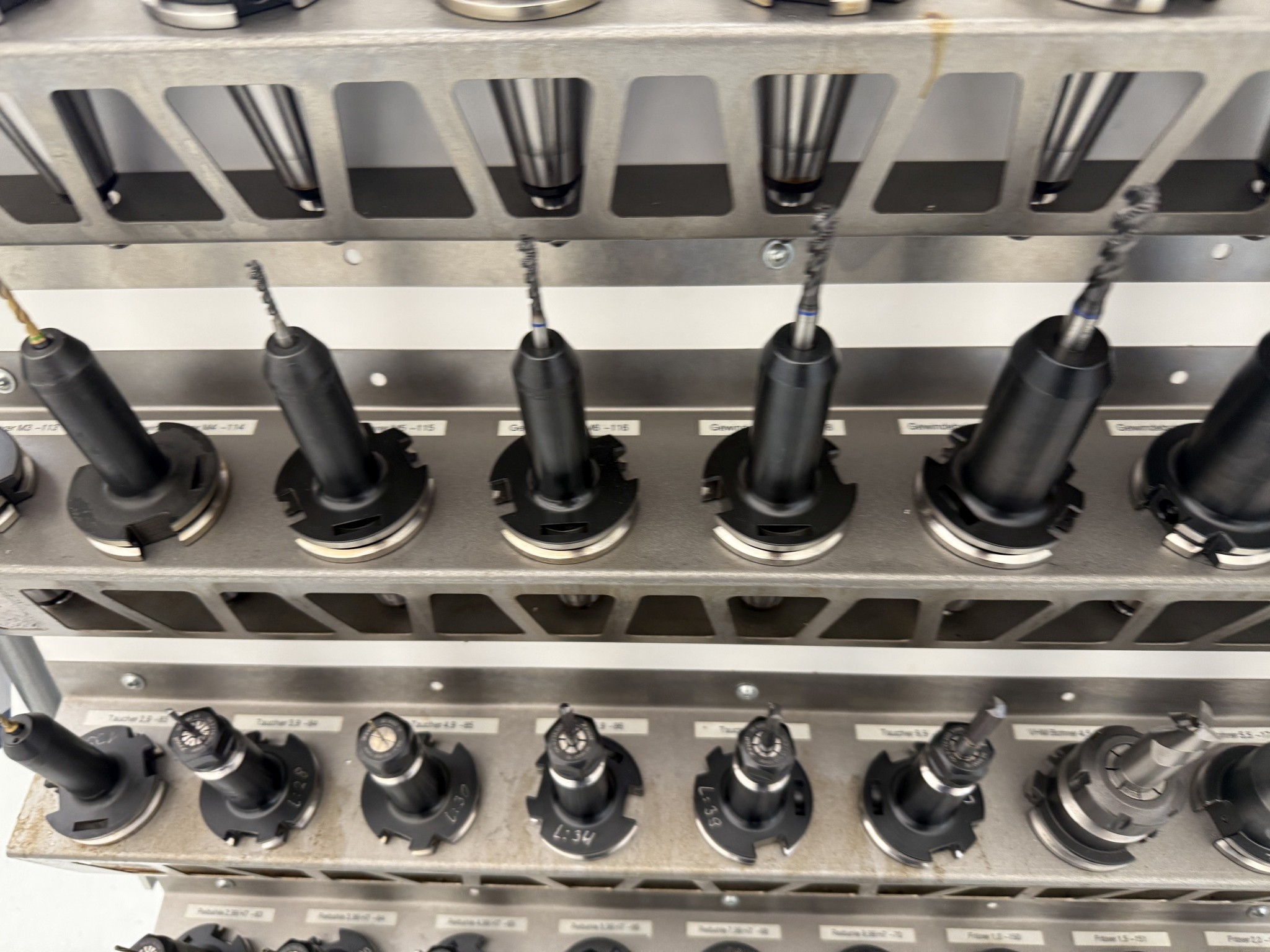 Cierre de un fabricante de herramientas-23