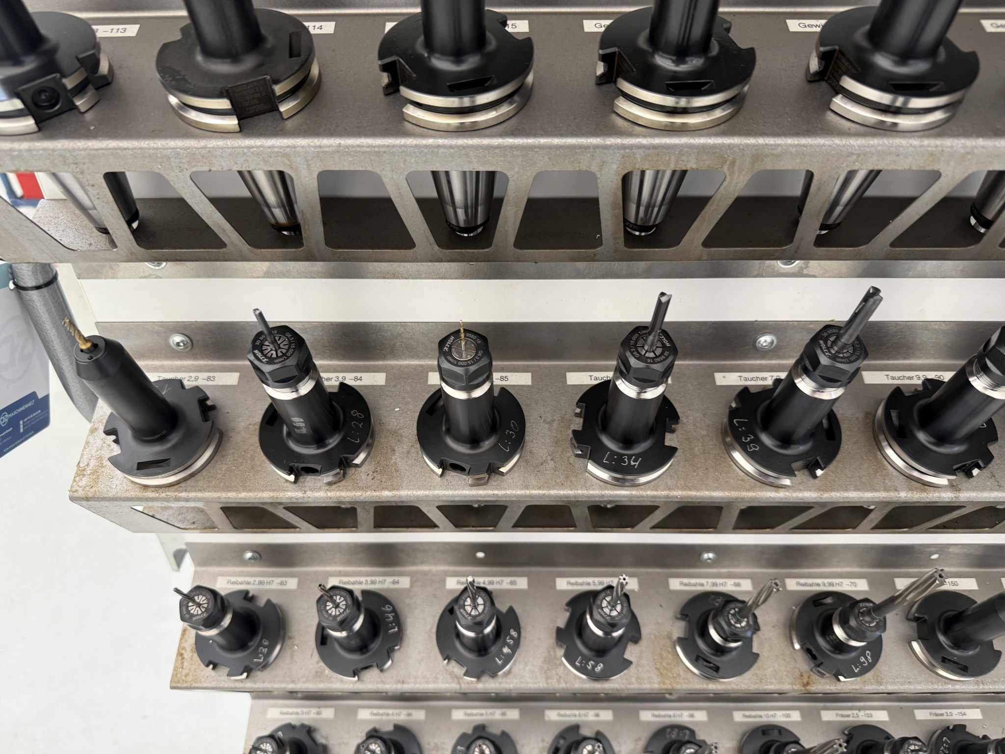 Cierre de un fabricante de herramientas-25