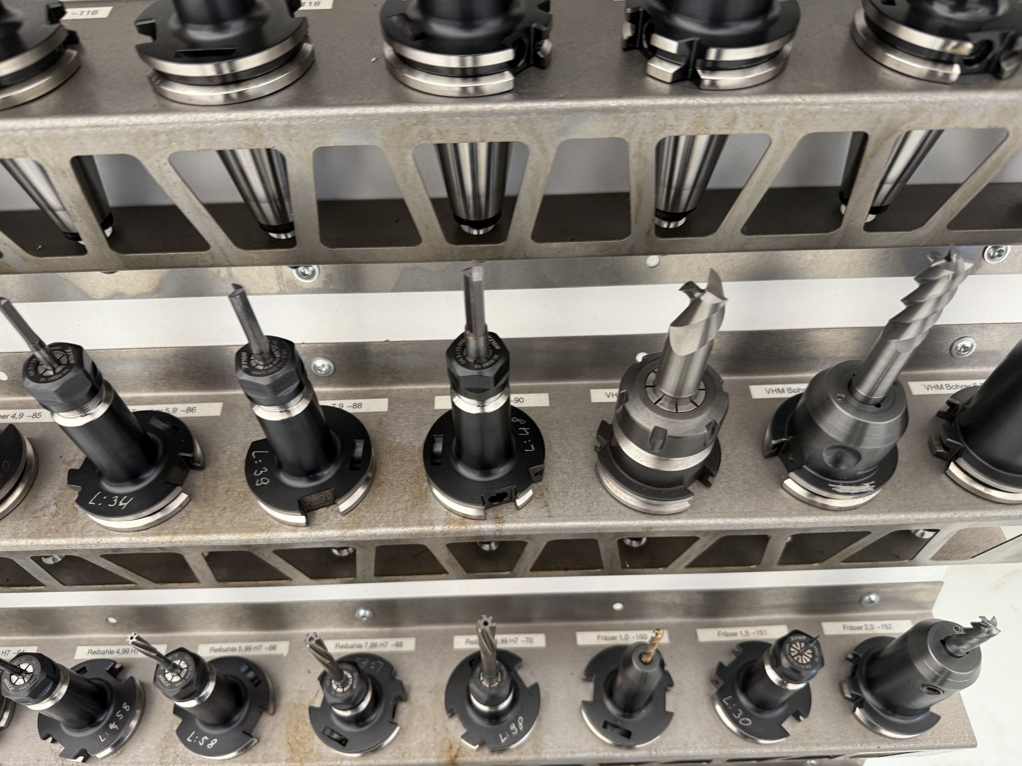 Cierre de un fabricante de herramientas-28