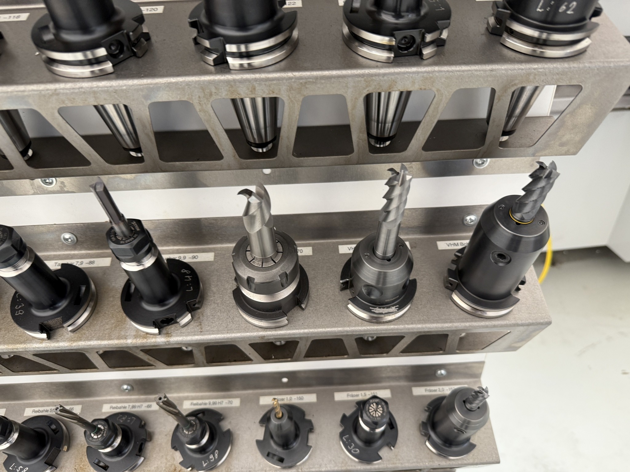 Cierre de un fabricante de herramientas-29