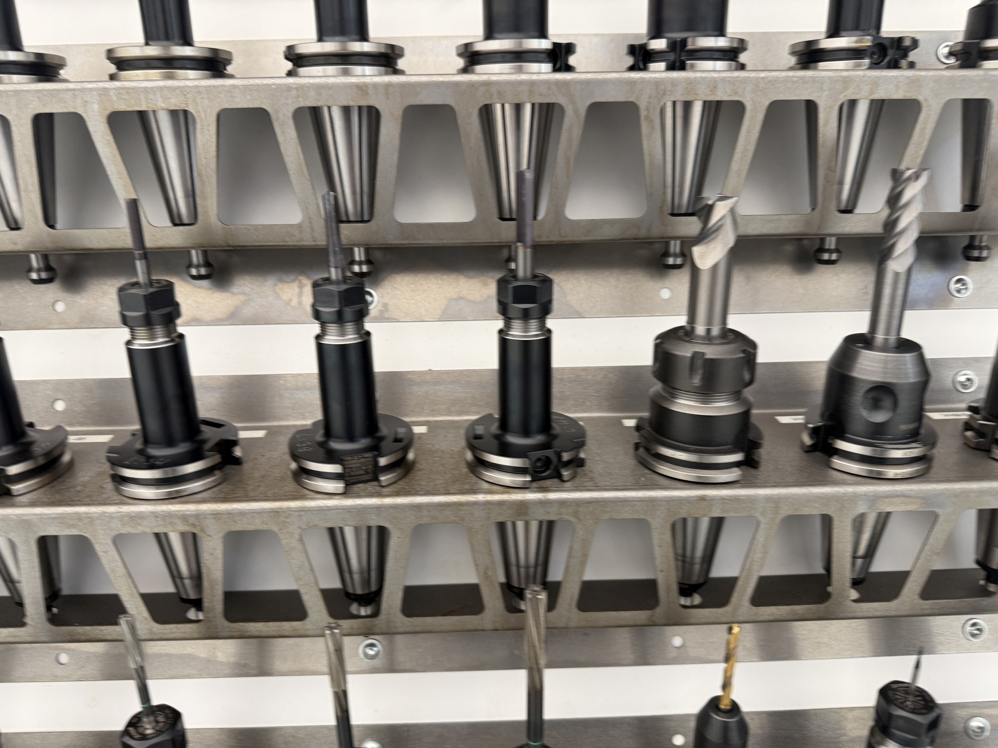 Cierre de un fabricante de herramientas-31