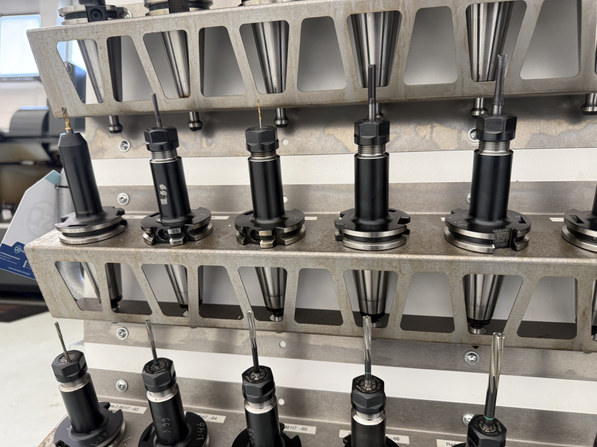 Cierre de un fabricante de herramientas-32