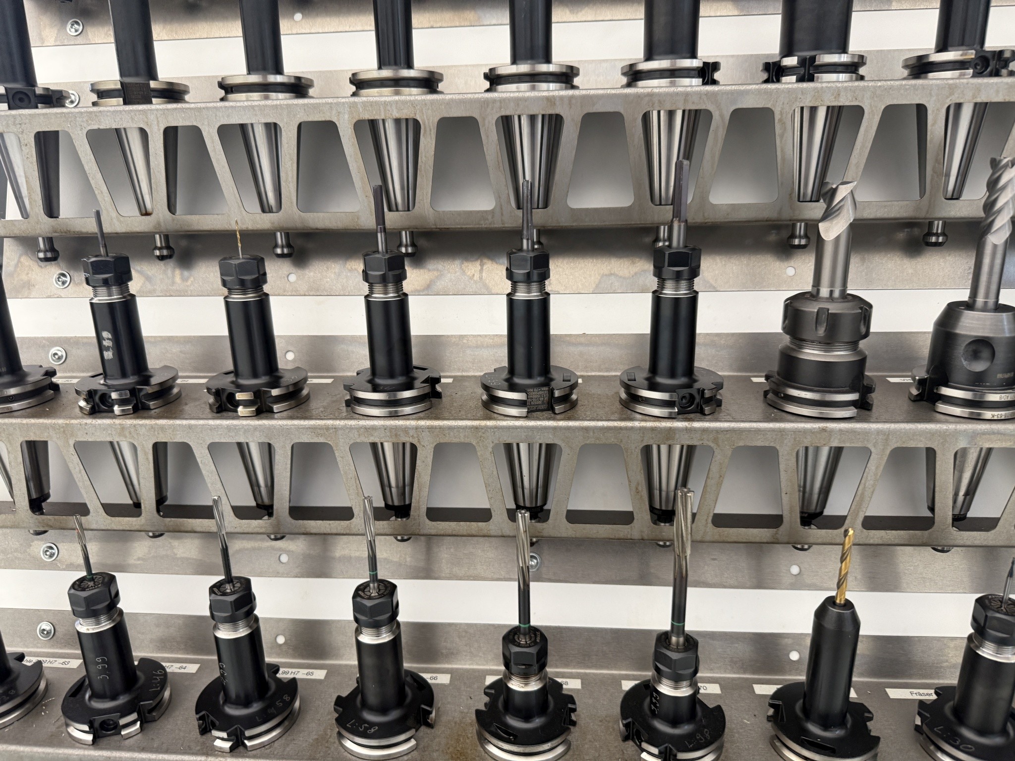 Cierre de un fabricante de herramientas-42