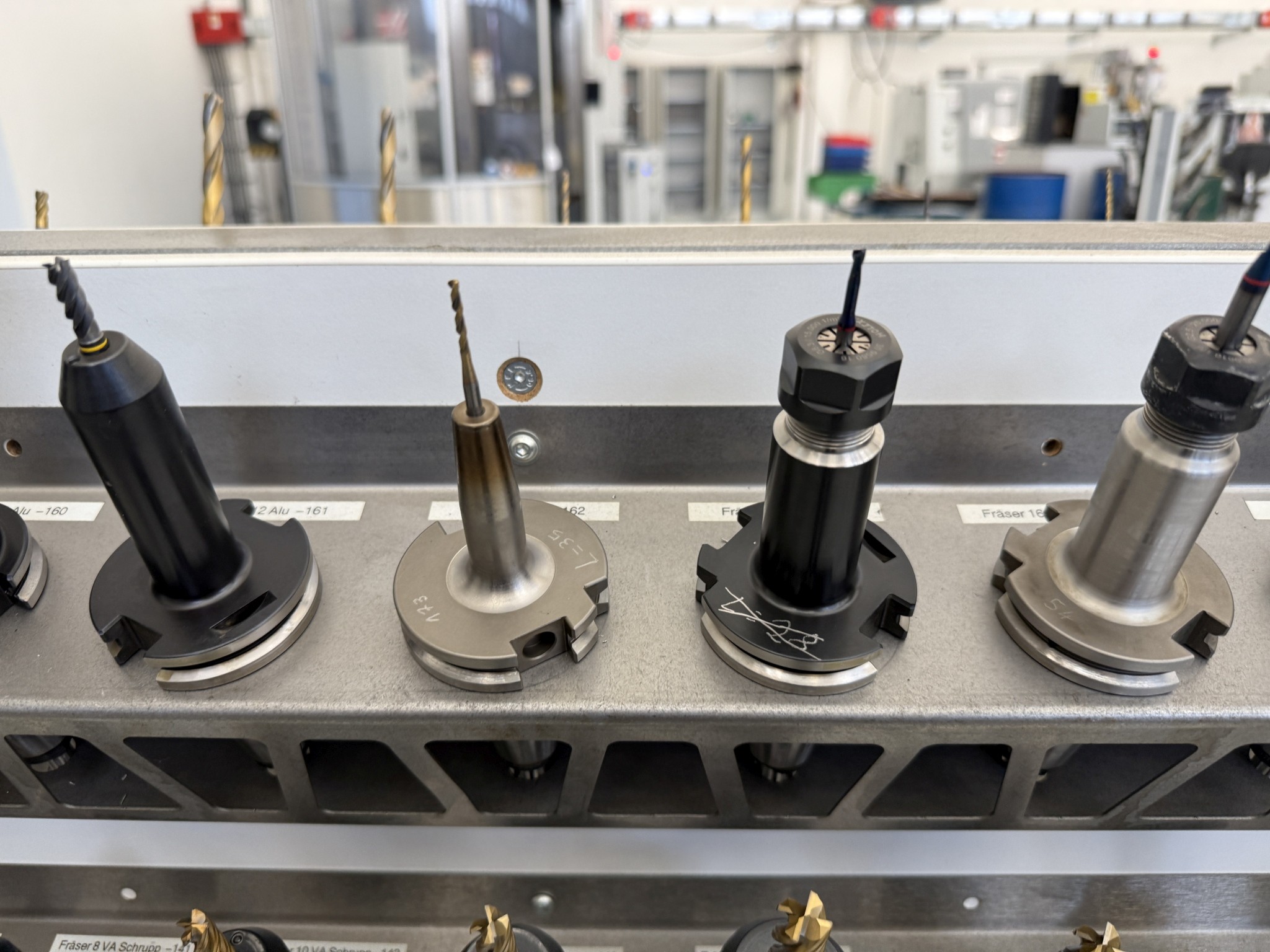 Cierre de un fabricante de herramientas-6