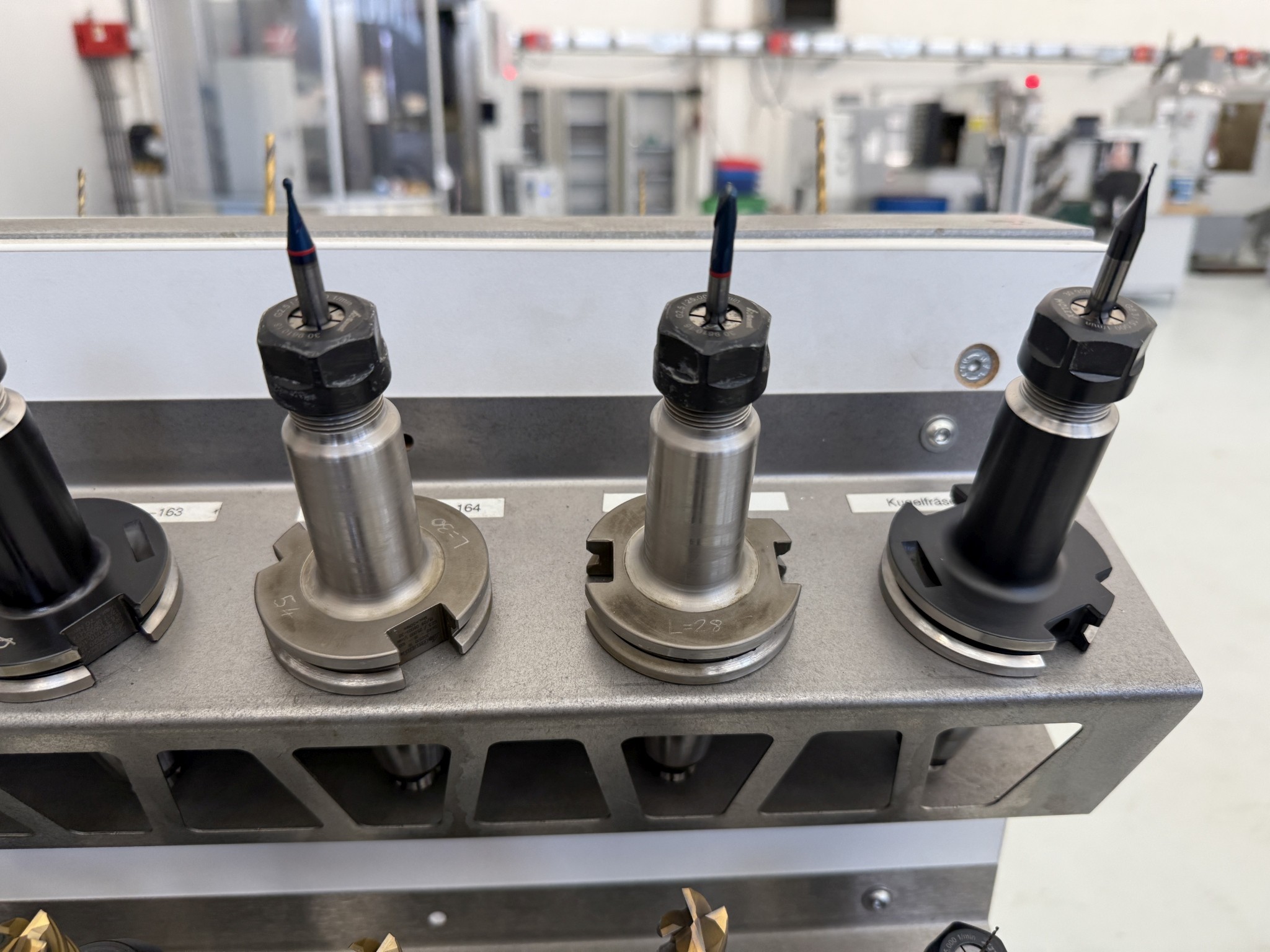 Cierre de un fabricante de herramientas-7