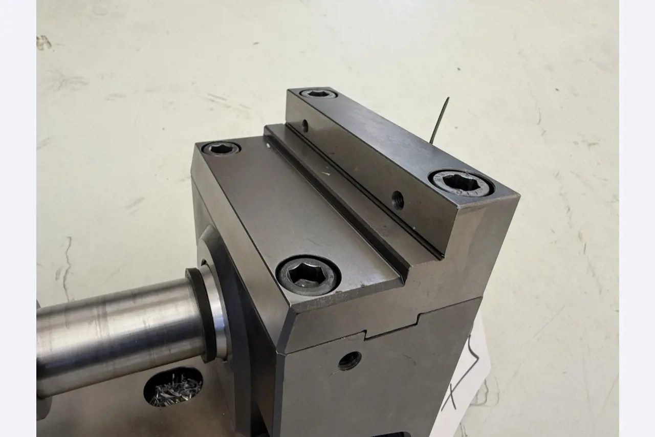 Uzavření výrobny nástrojů-4