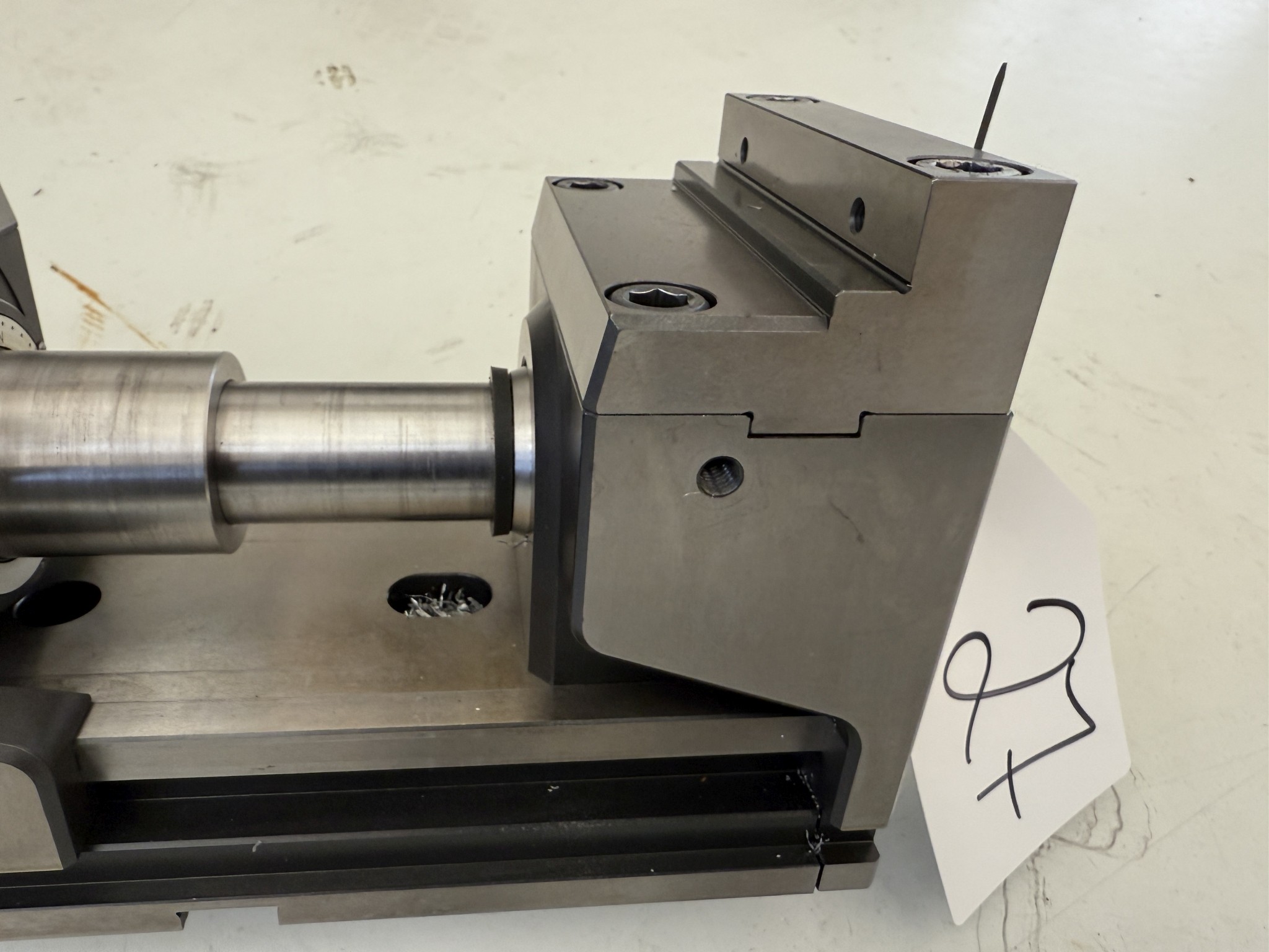 Uzavření výrobny nástrojů-7