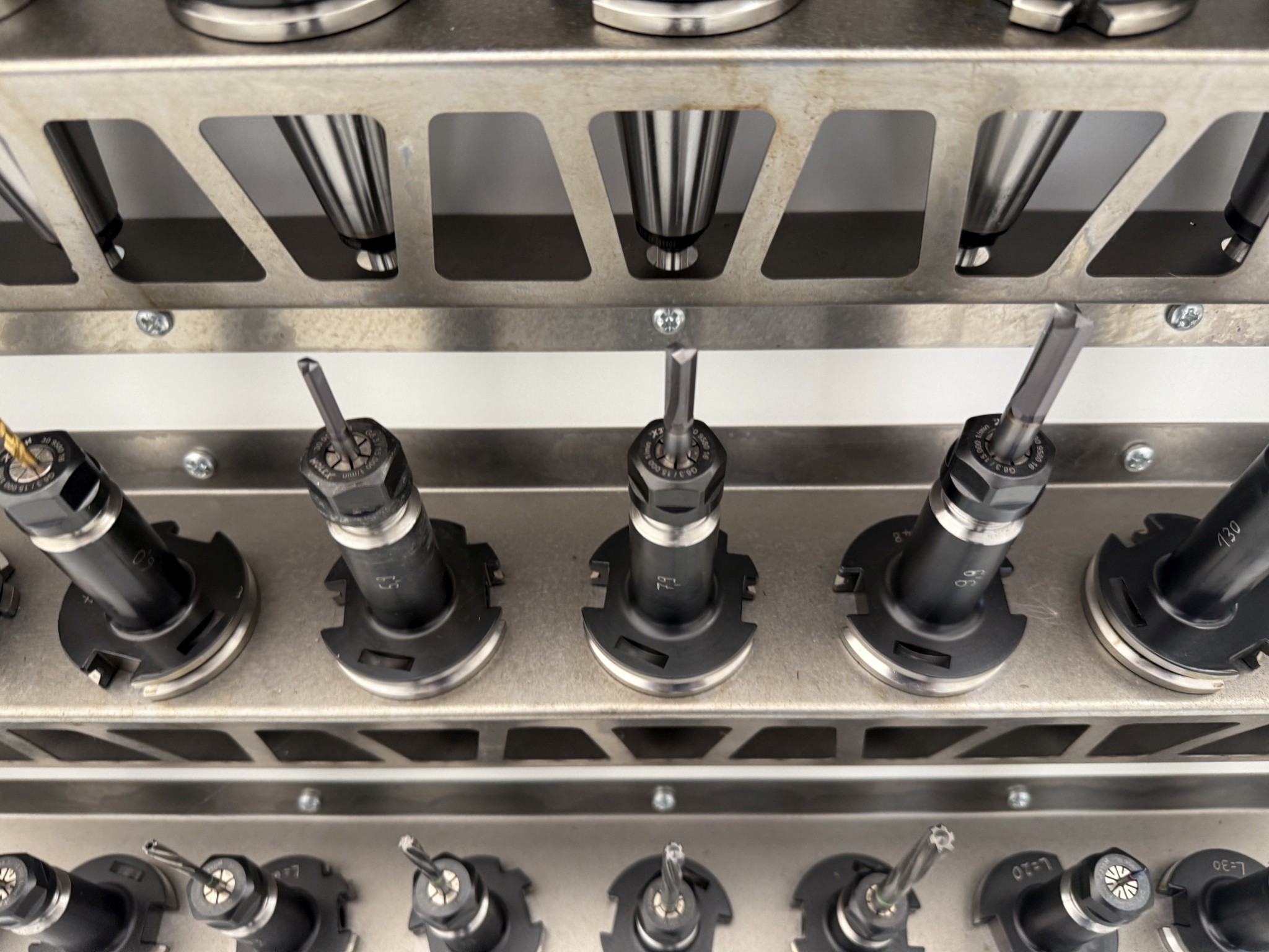 Fermeture d´un fabricant d´outils-17