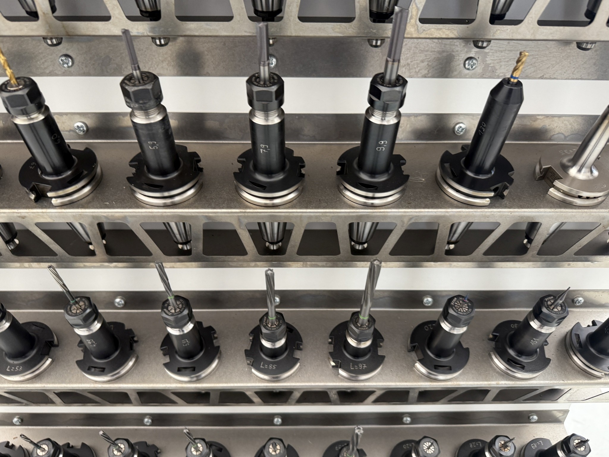 Fermeture d´un fabricant d´outils-22