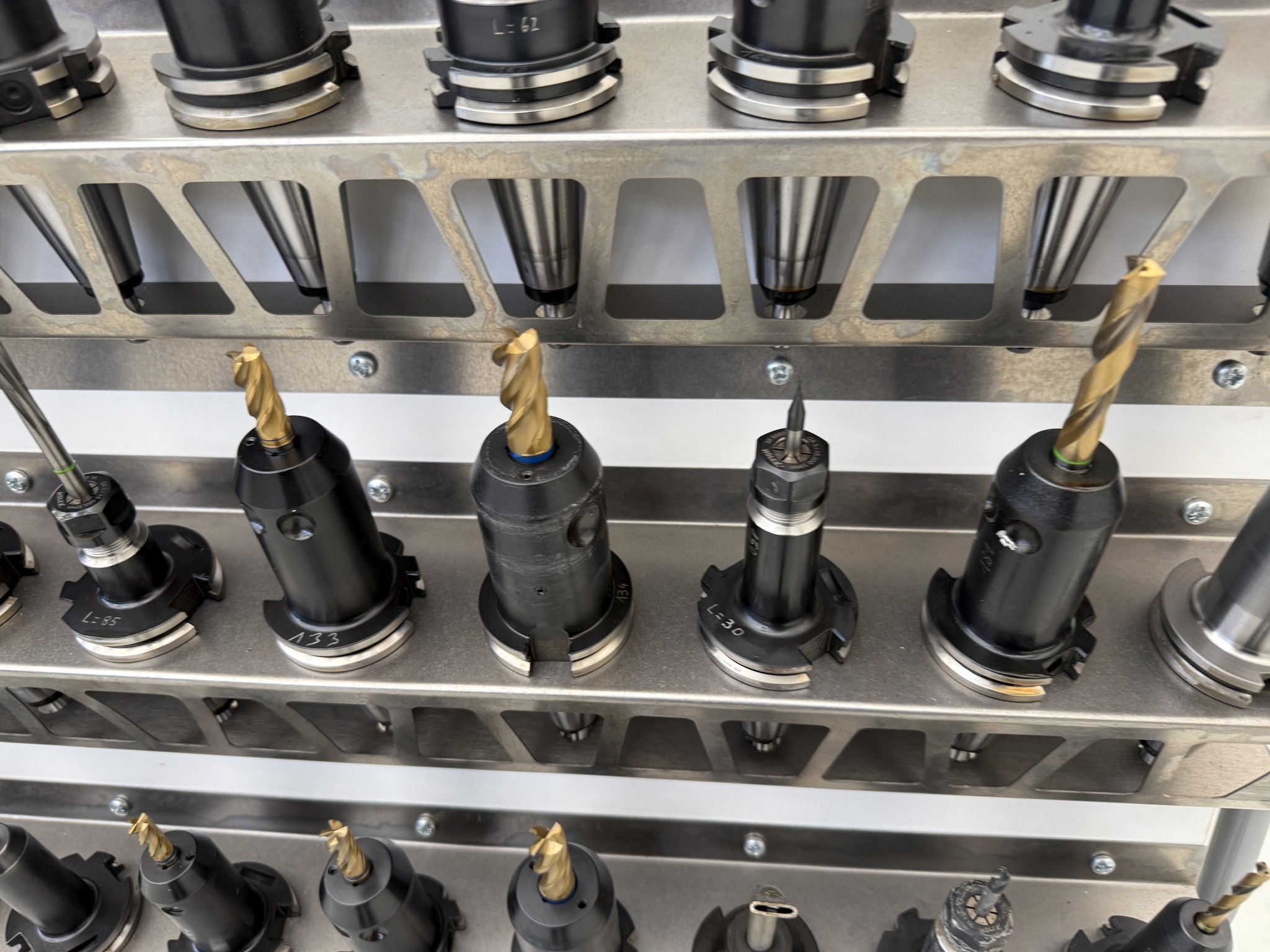 Fermeture d´un fabricant d´outils-39