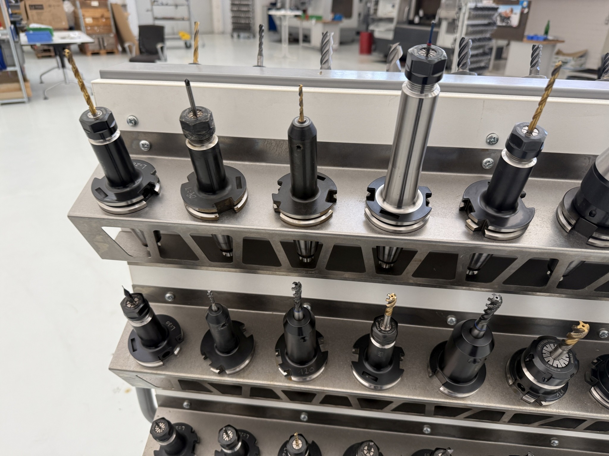 Fermeture d´un fabricant d´outils-4