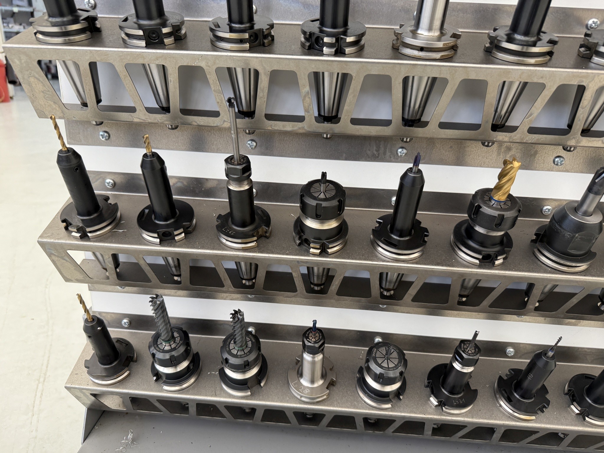 Fermeture d´un fabricant d´outils-51