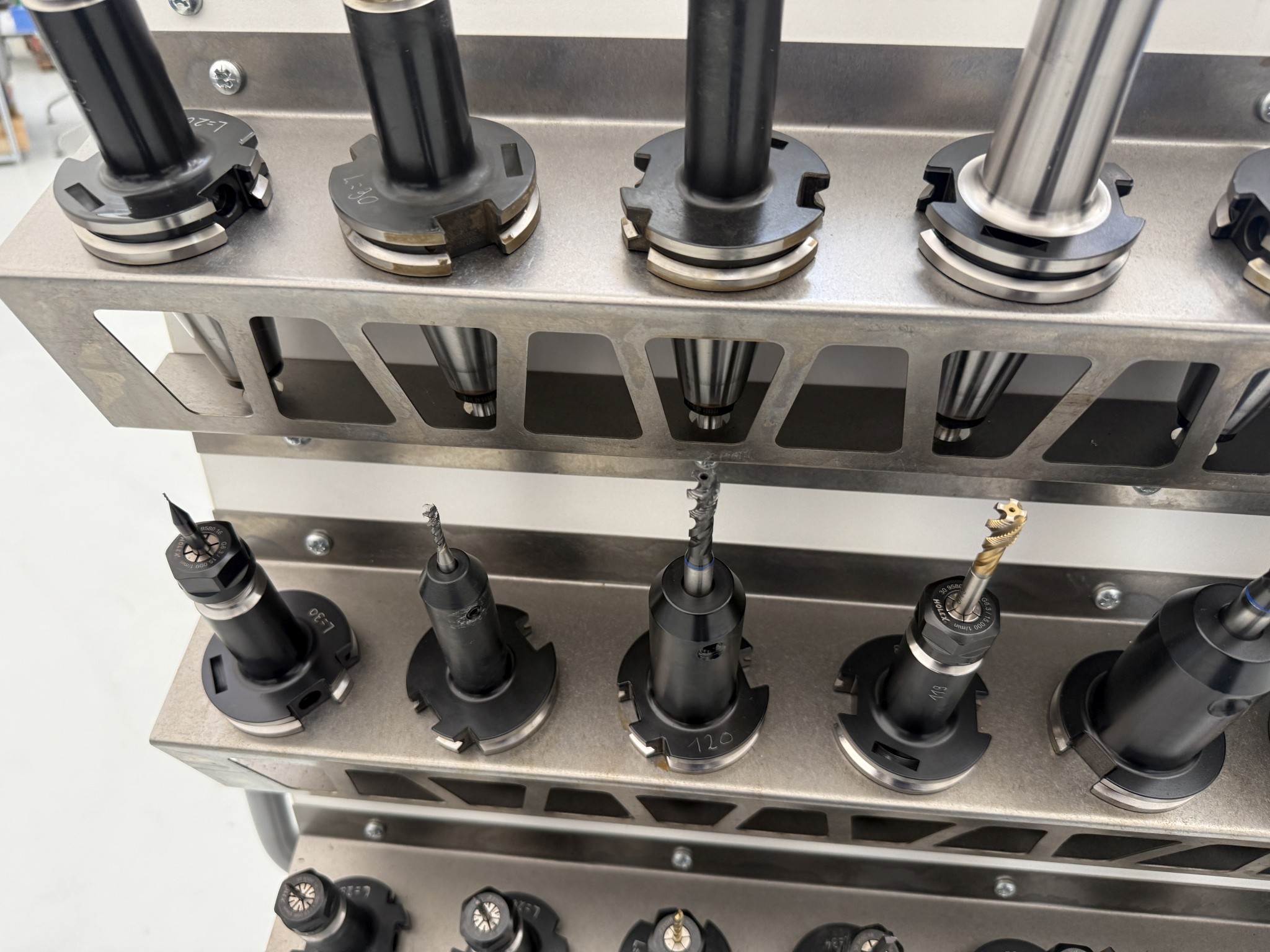 Fermeture d´un fabricant d´outils-6