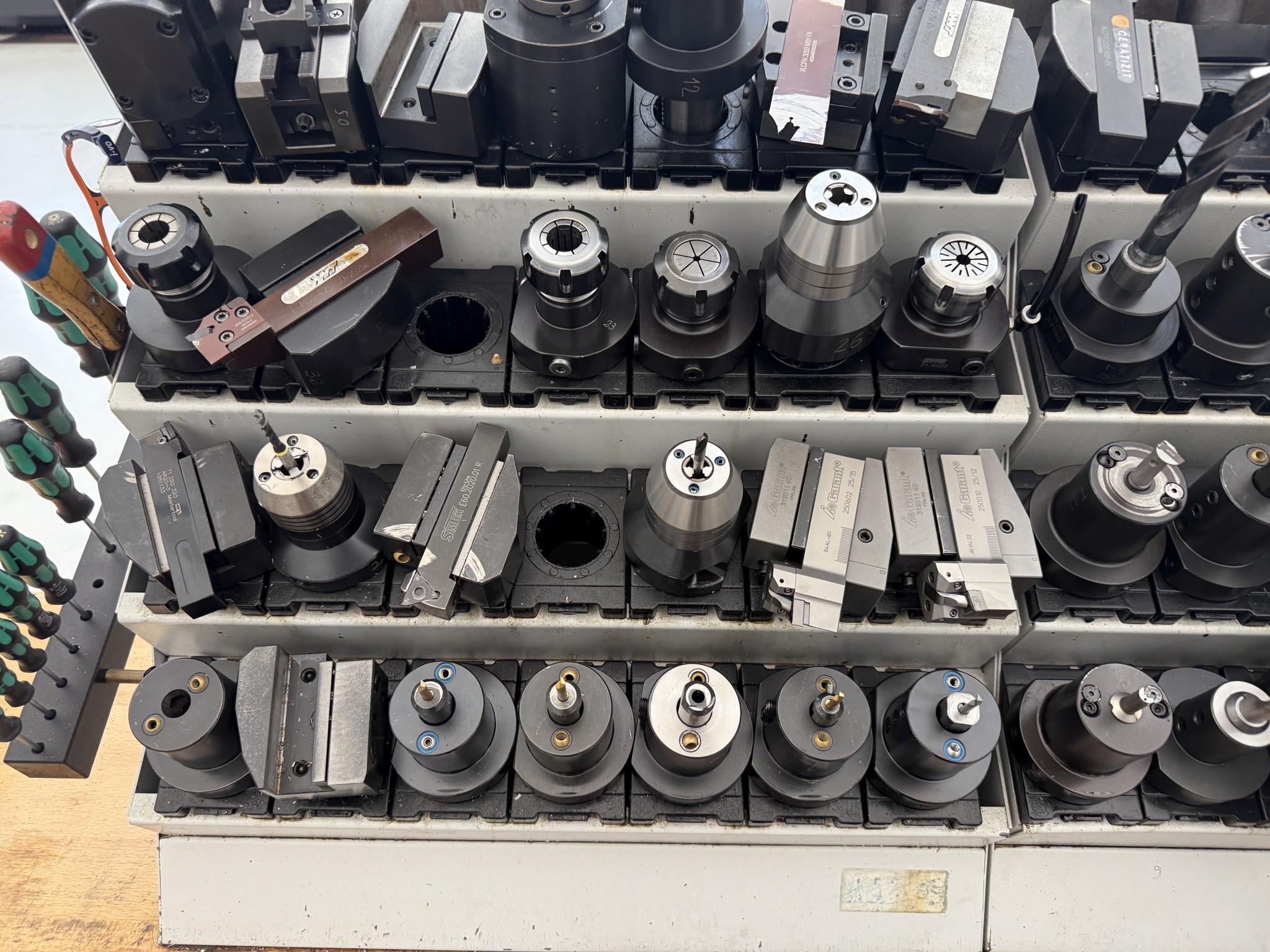 Cierre de un fabricante de herramientas-2