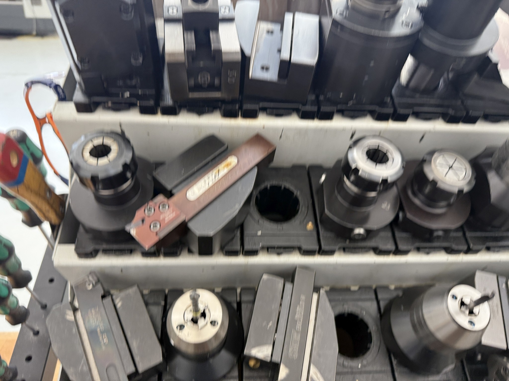 Cierre de un fabricante de herramientas-5