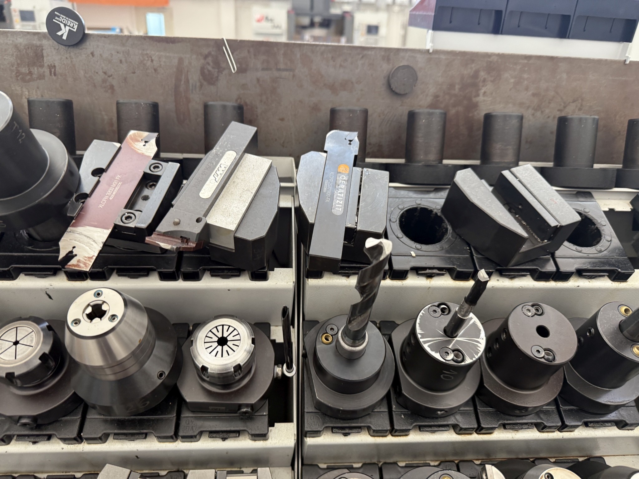 Cierre de un fabricante de herramientas-9