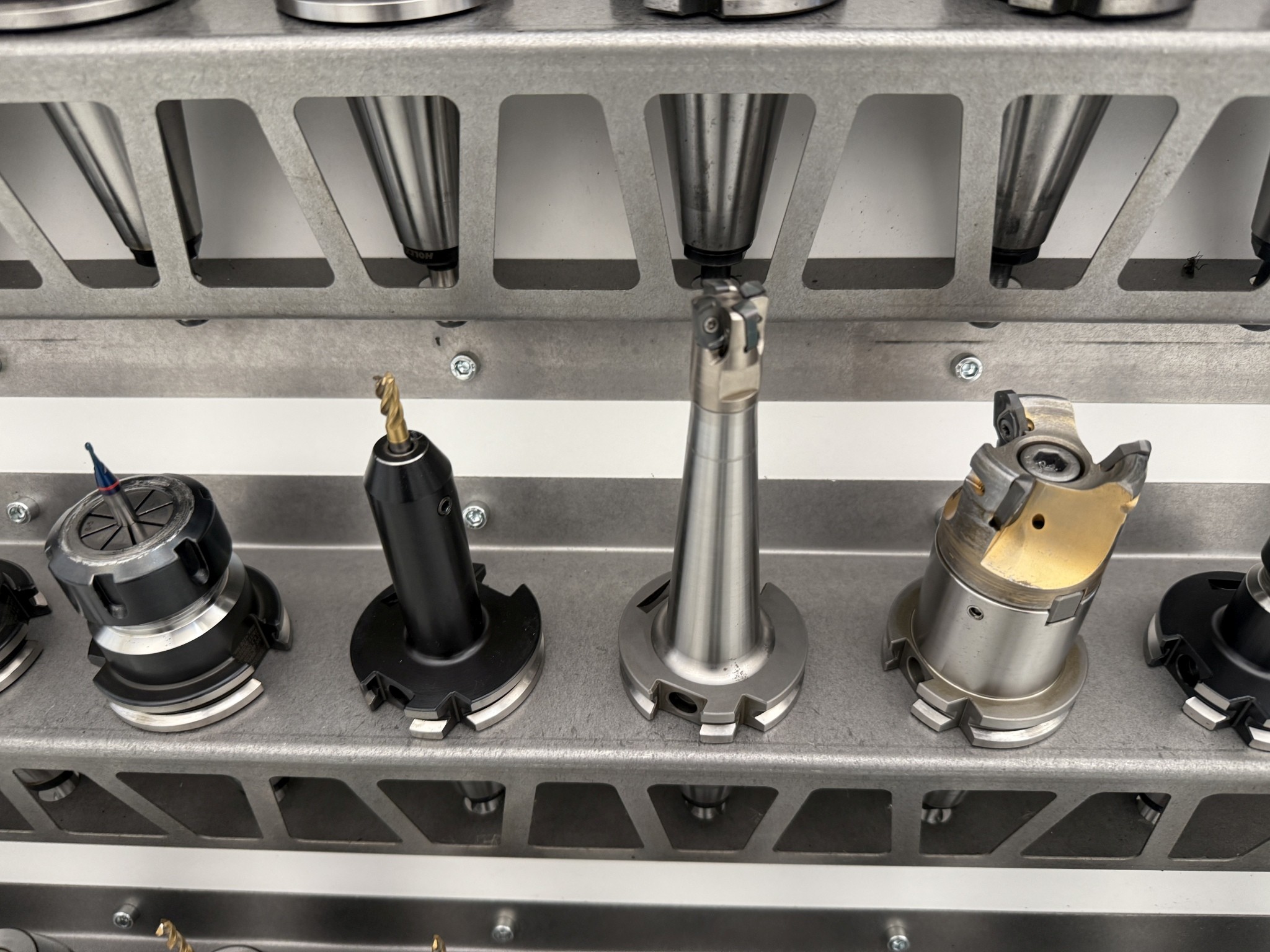 Fermeture d´un fabricant d´outils-15