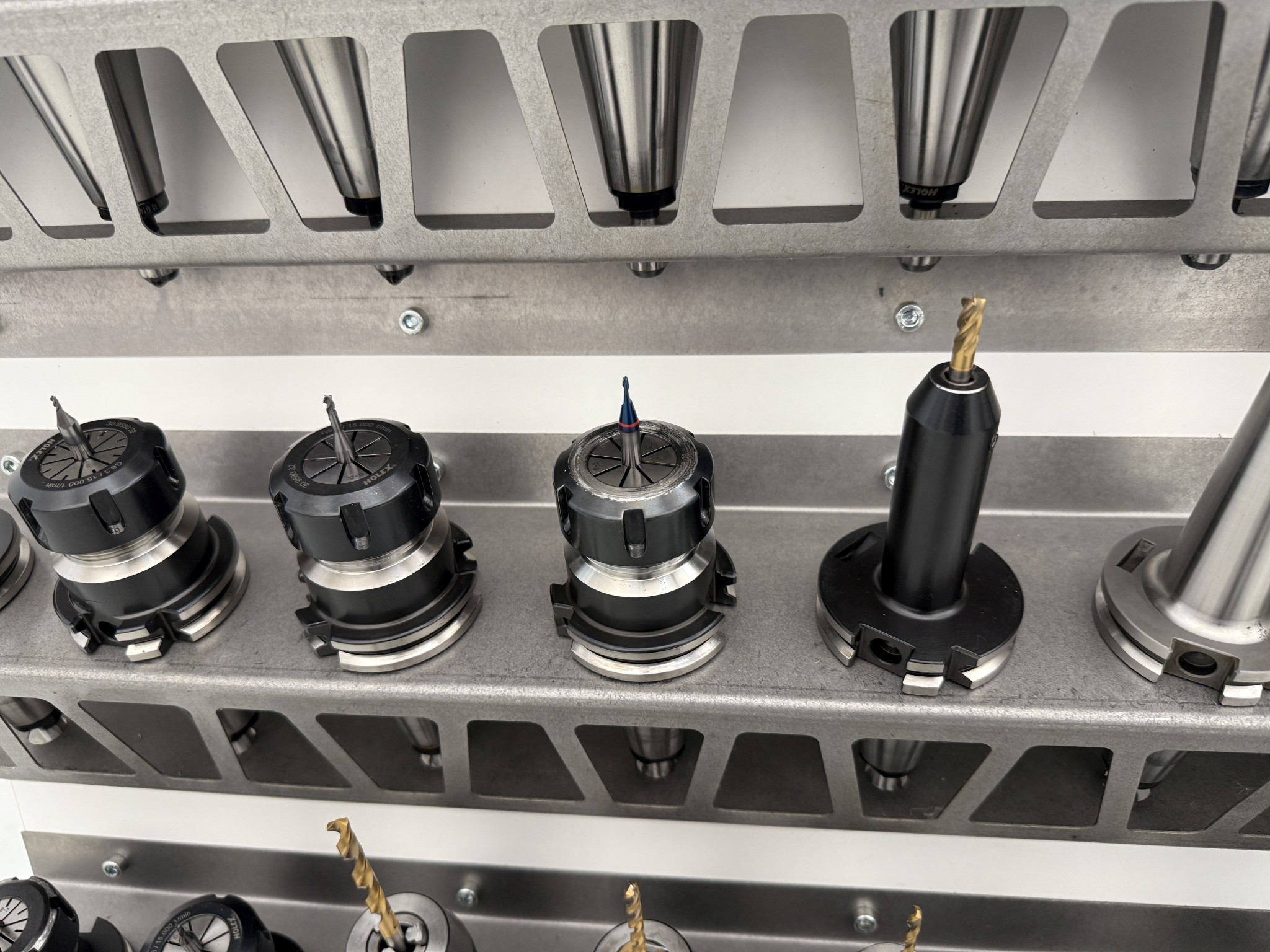 Fermeture d´un fabricant d´outils-16