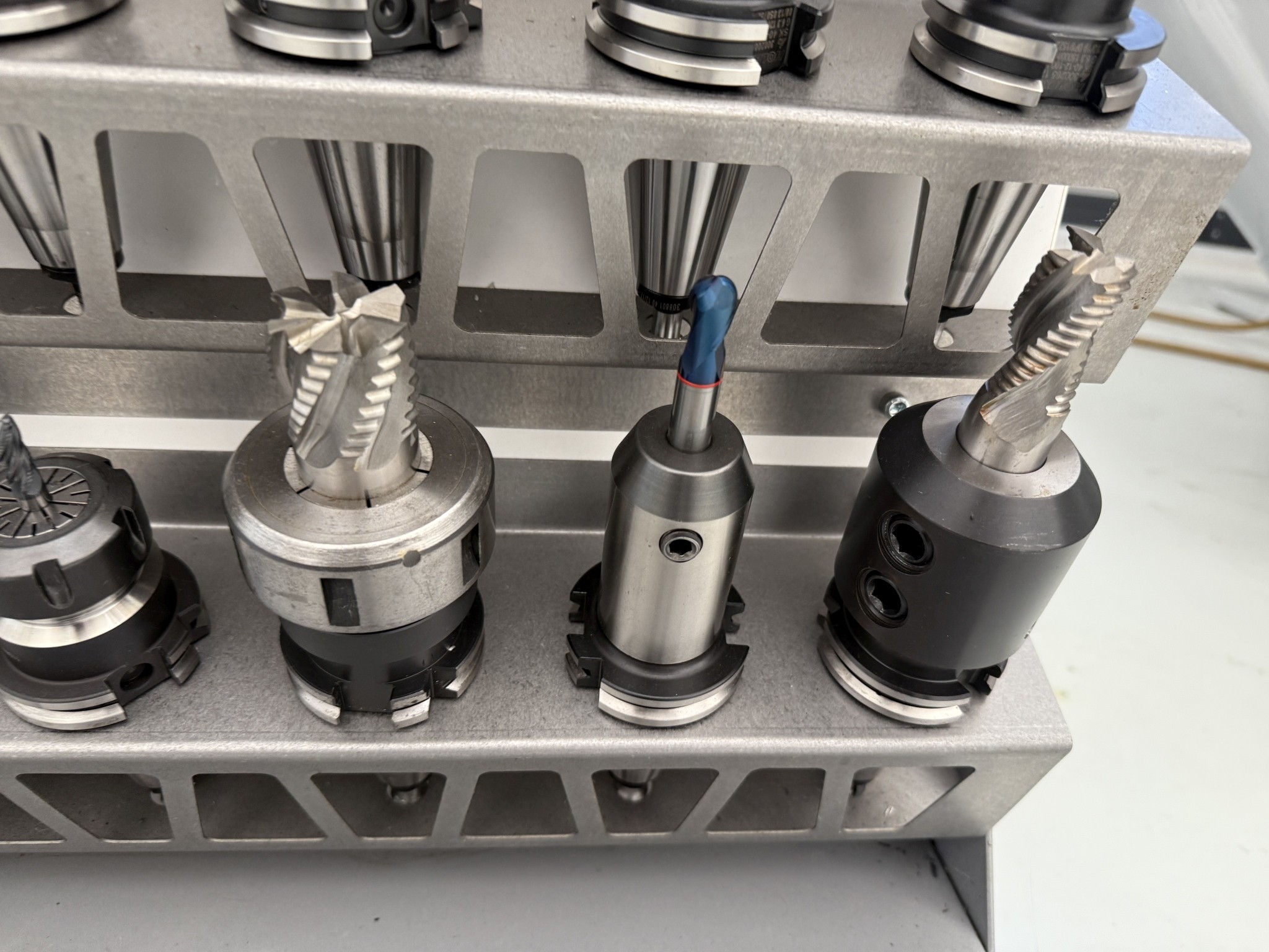 Fermeture d´un fabricant d´outils-22