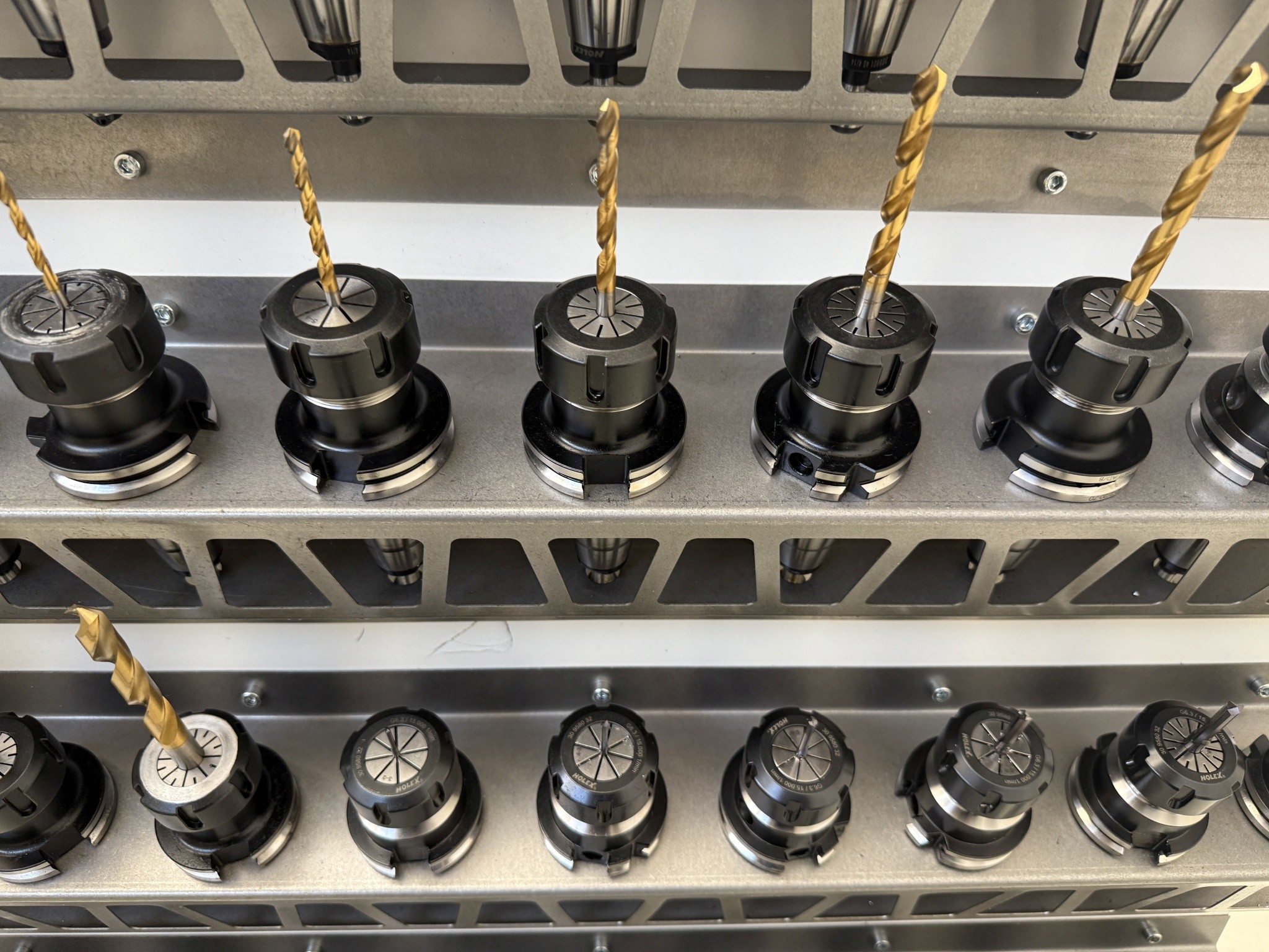 Fermeture d´un fabricant d´outils-31