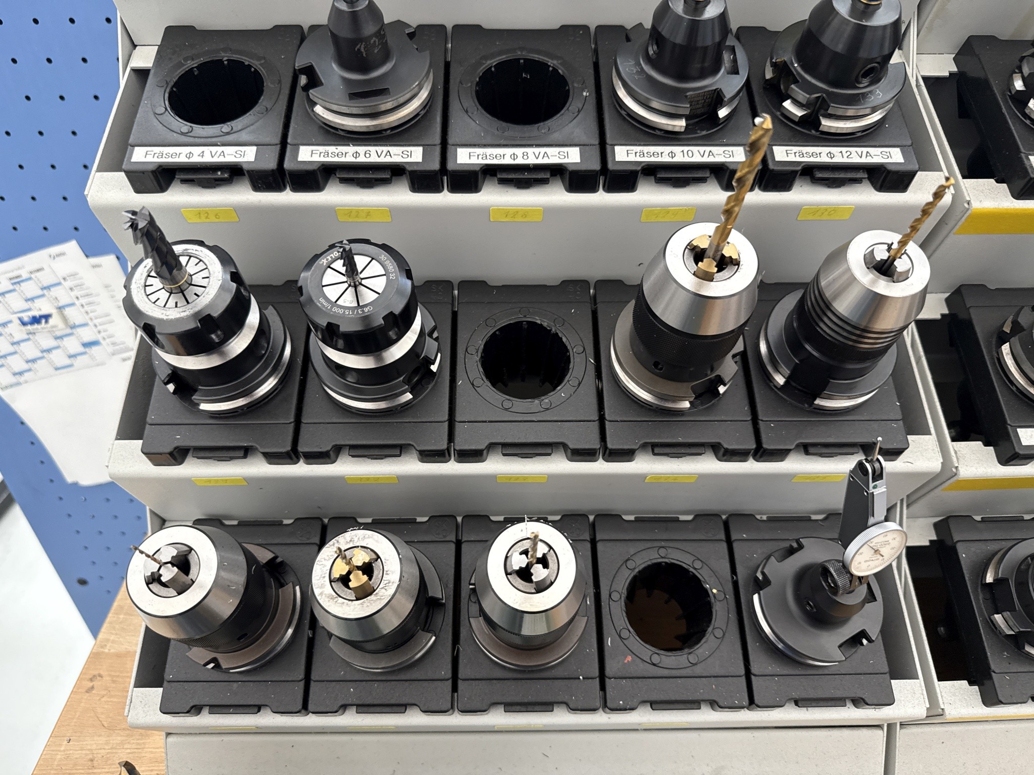 Cierre de un fabricante de herramientas-14