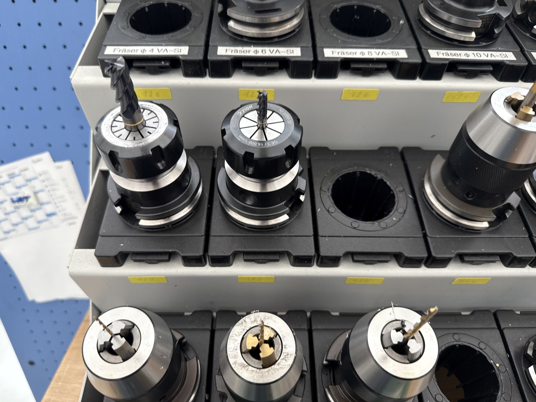 Cierre de un fabricante de herramientas-16