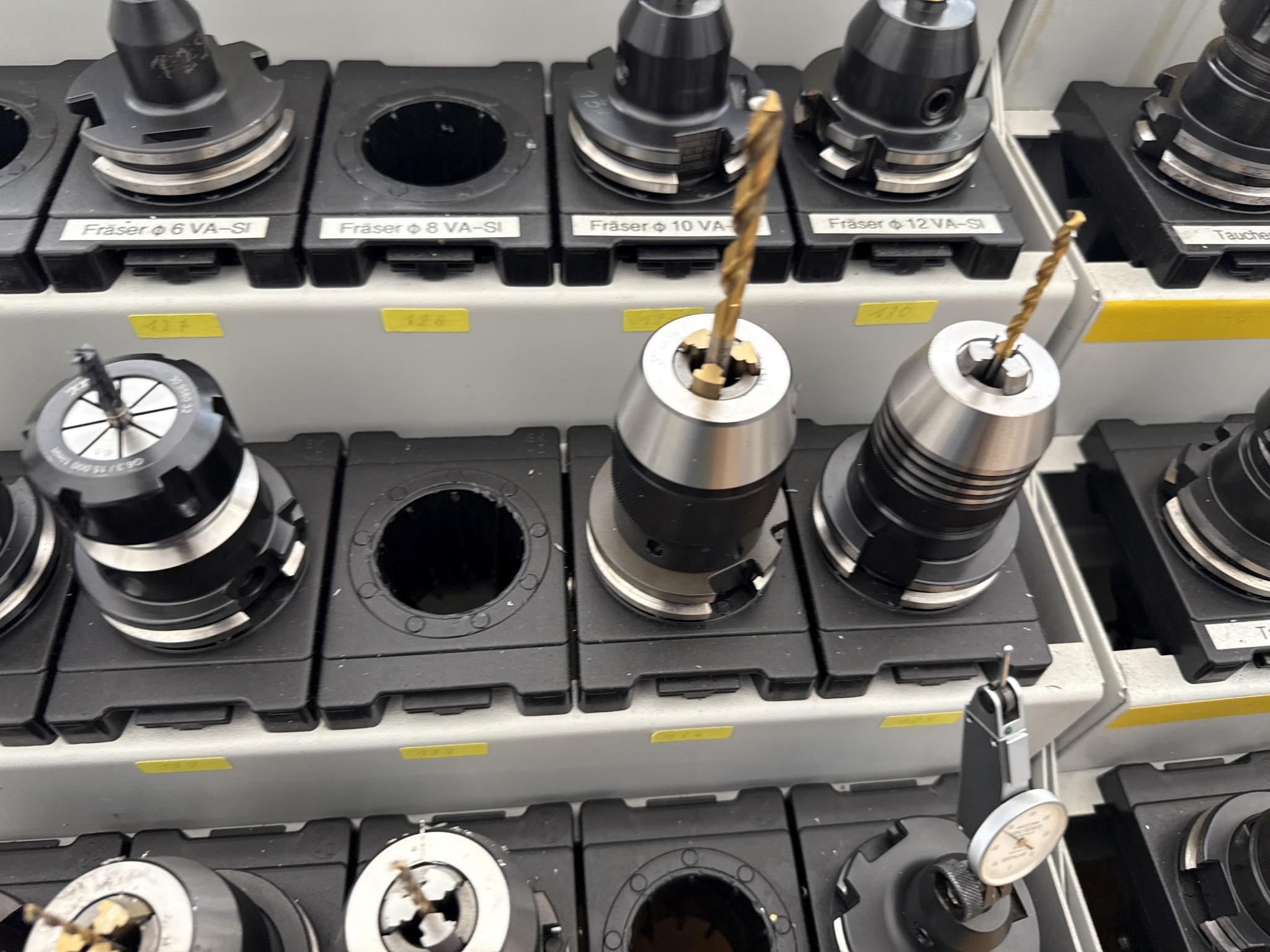 Cierre de un fabricante de herramientas-17