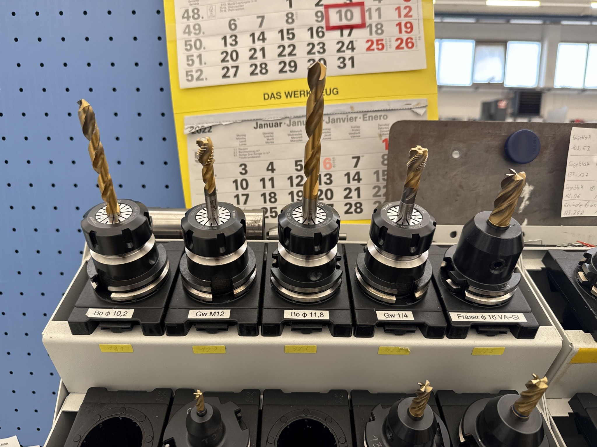 Cierre de un fabricante de herramientas-20