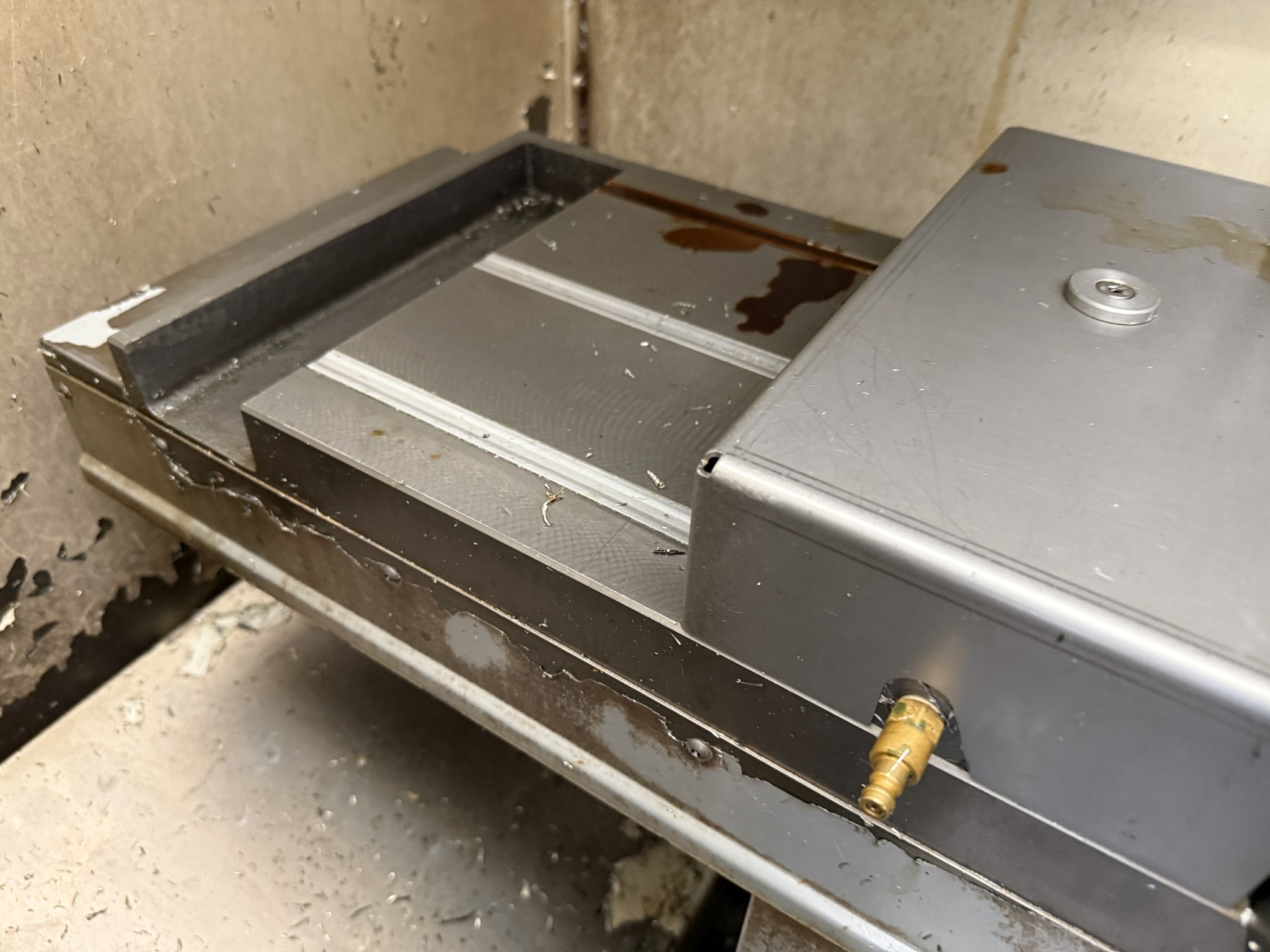 Fermeture d´un fabricant d´outils-4