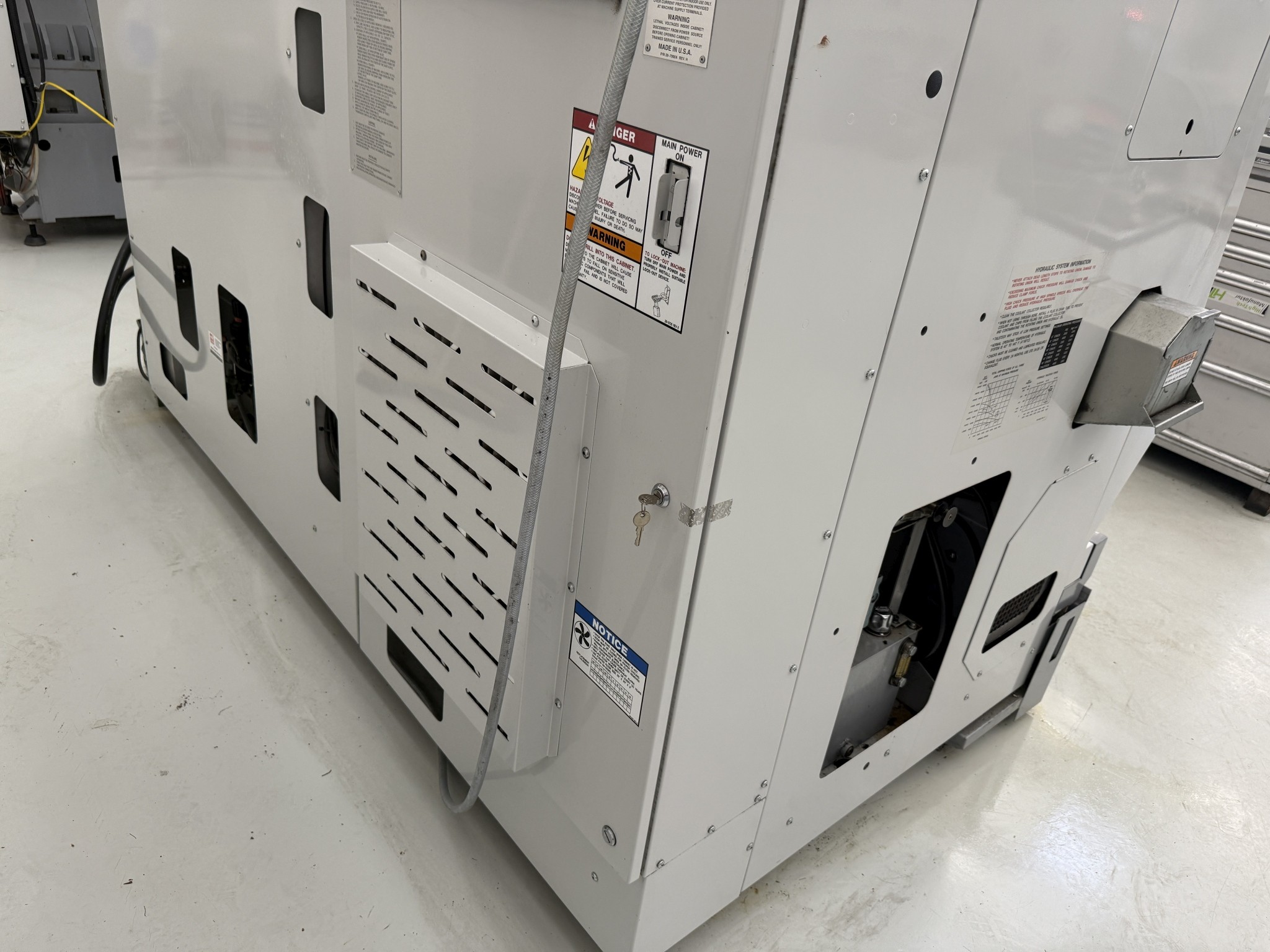 Cierre de un fabricante de herramientas-20