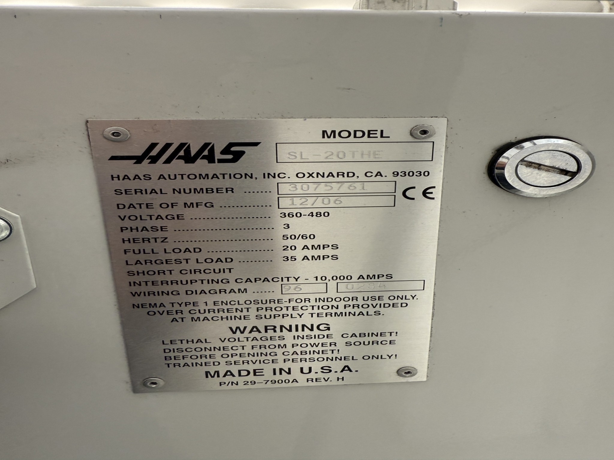 Cierre de un fabricante de herramientas-24