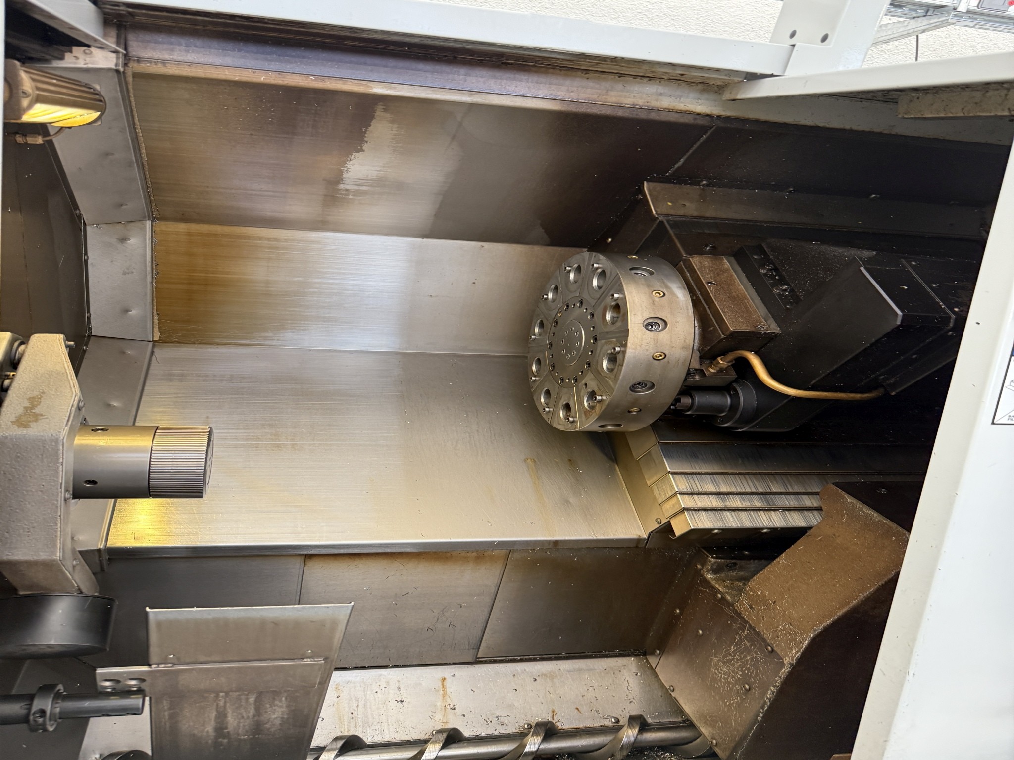 Cierre de un fabricante de herramientas-3