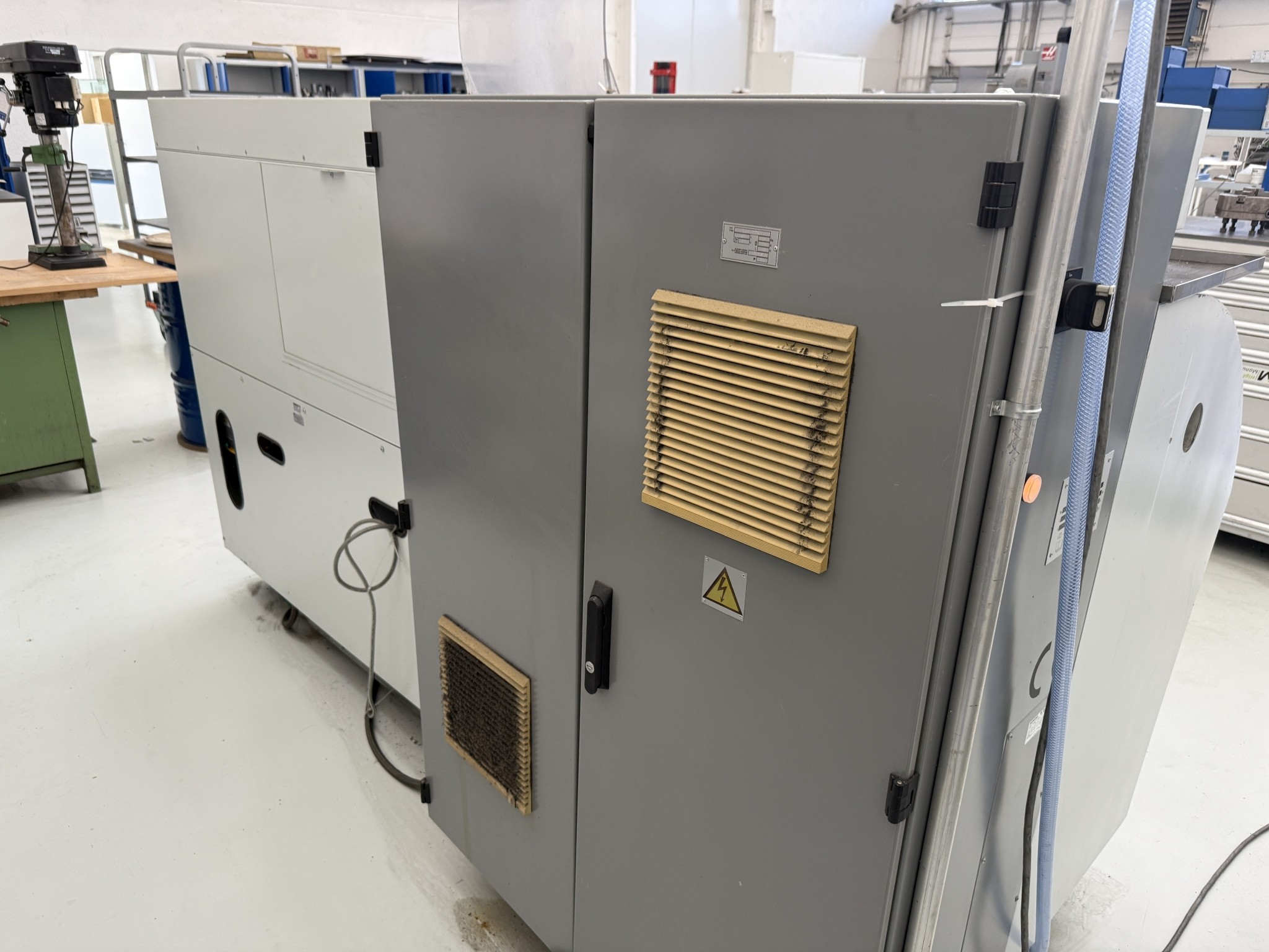 Fermeture d´un fabricant d´outils-15