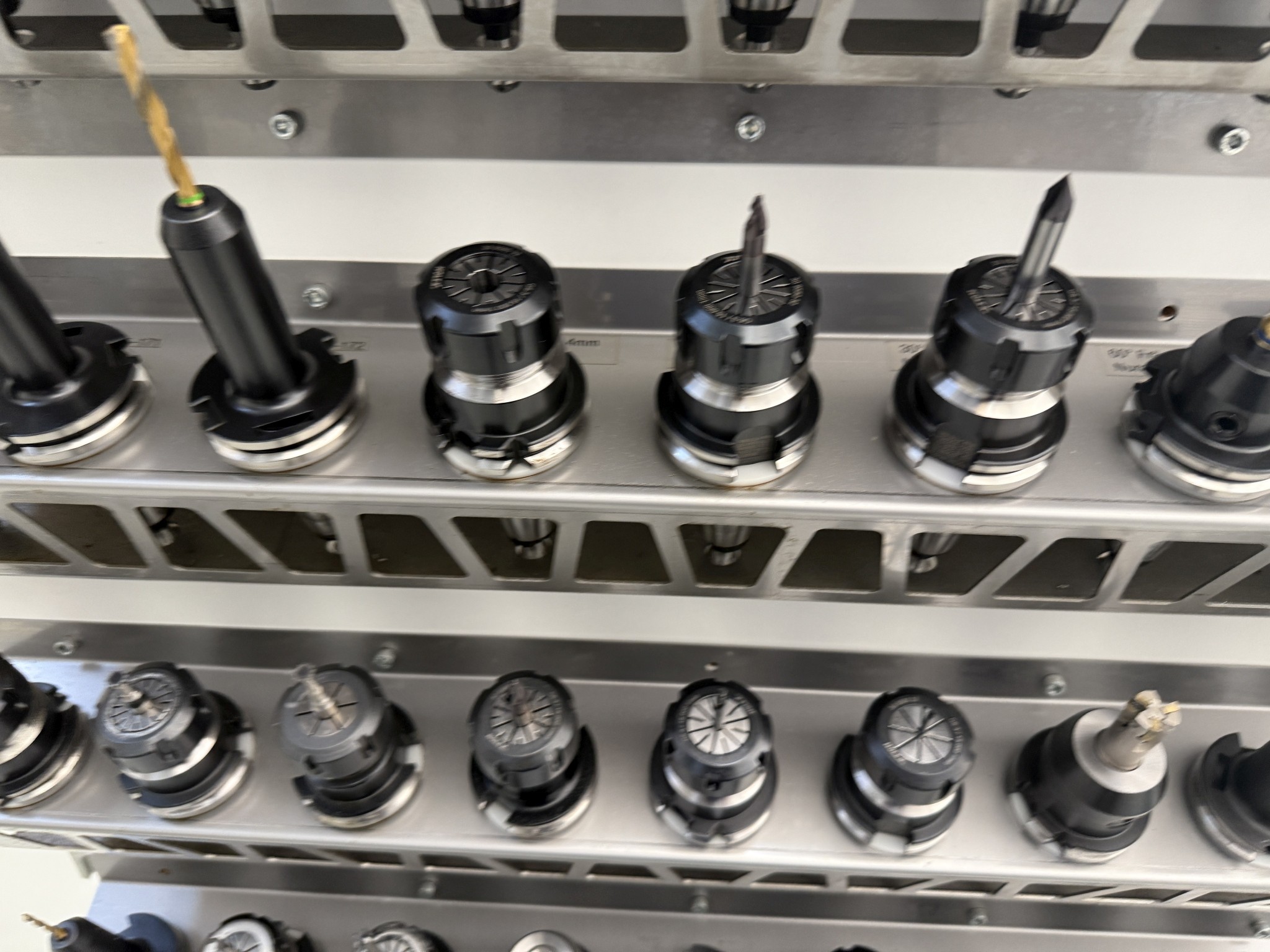 Fermeture d´un fabricant d´outils-10