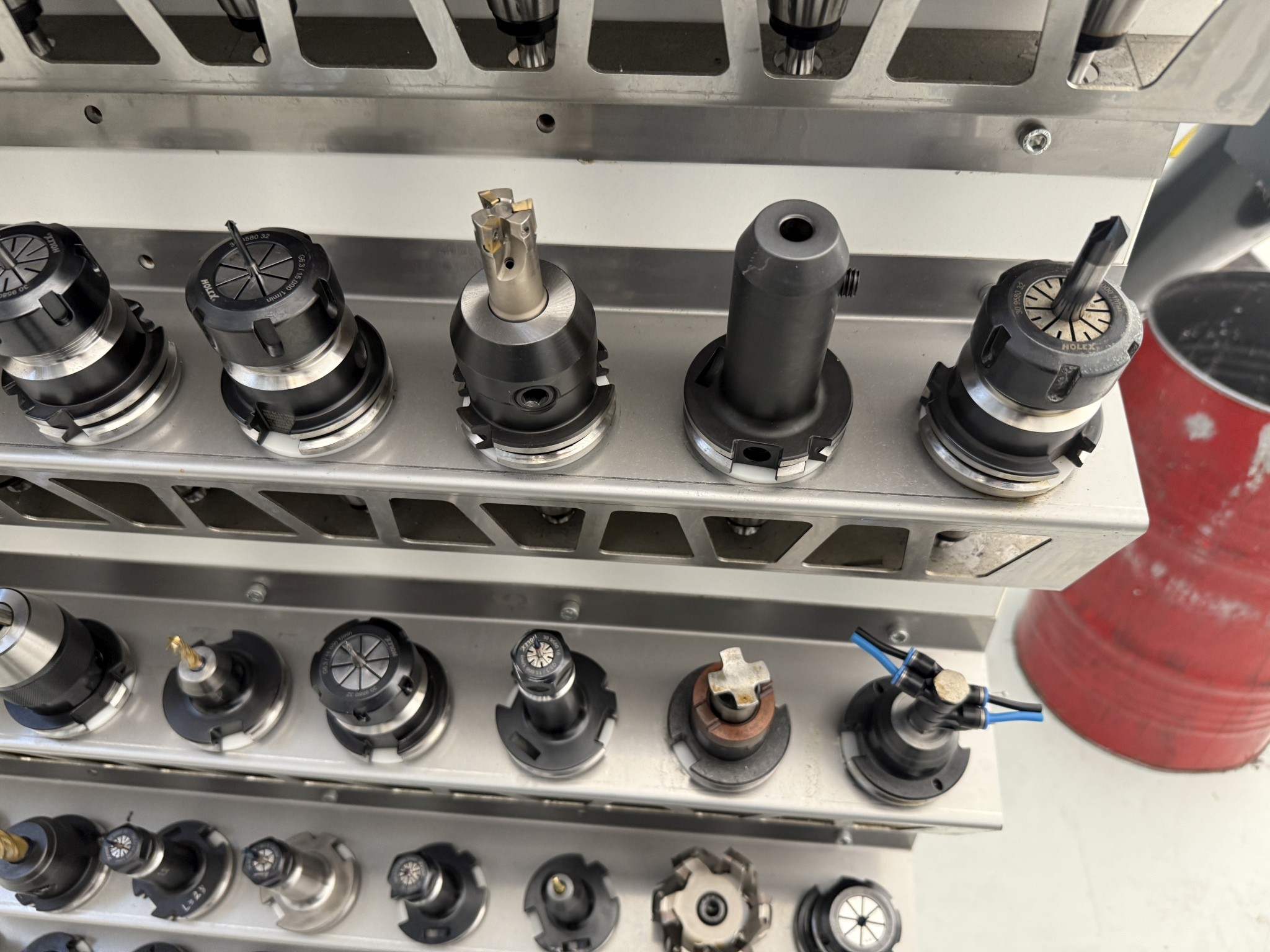 Fermeture d´un fabricant d´outils-13