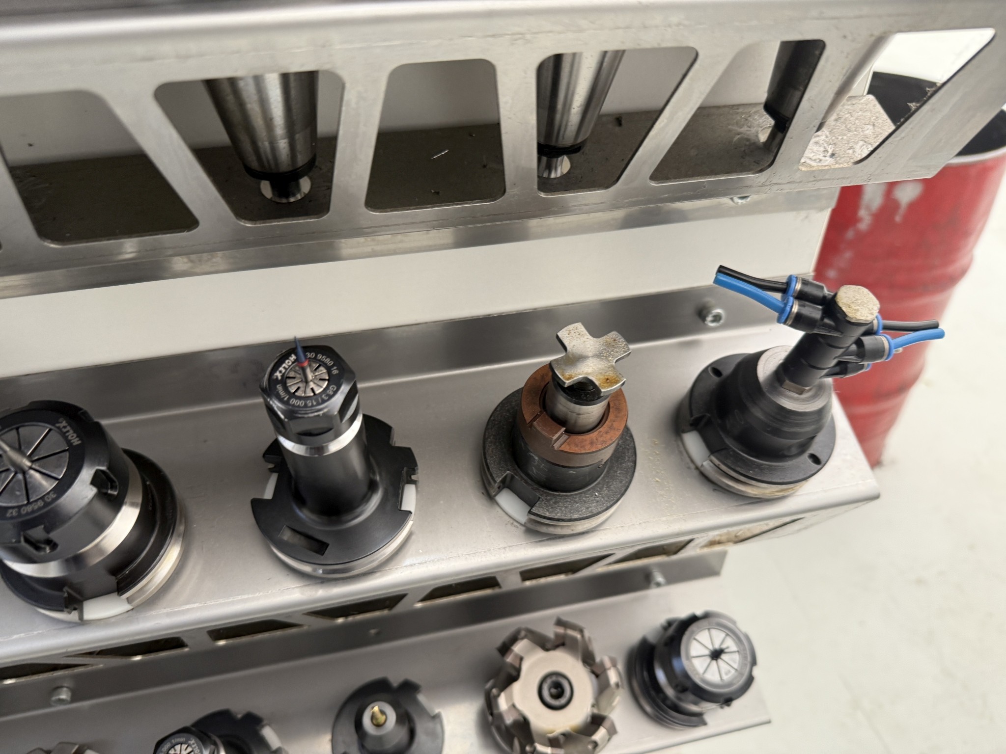 Fermeture d´un fabricant d´outils-21