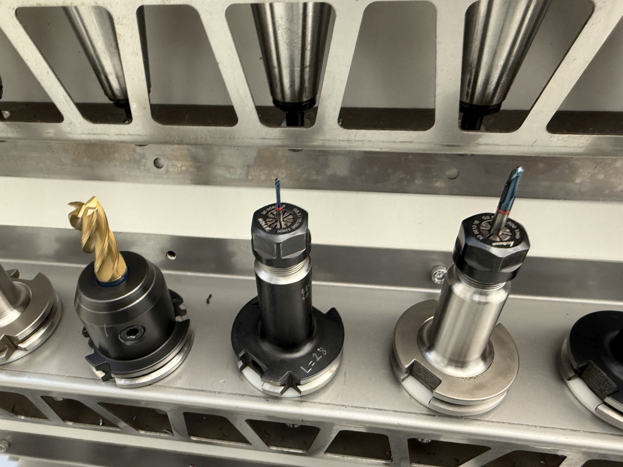 Fermeture d´un fabricant d´outils-26