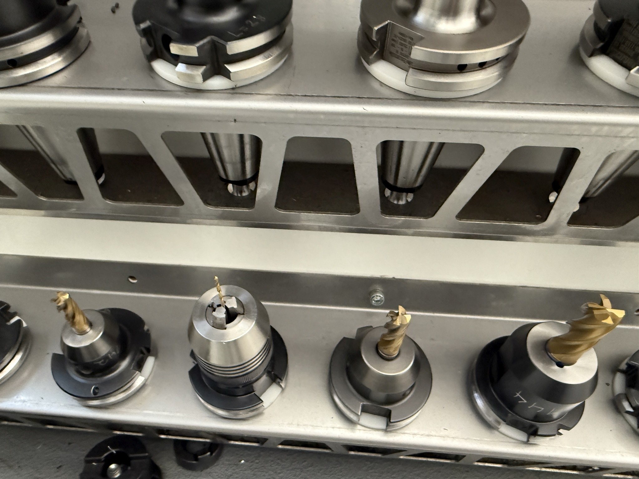 Fermeture d´un fabricant d´outils-29