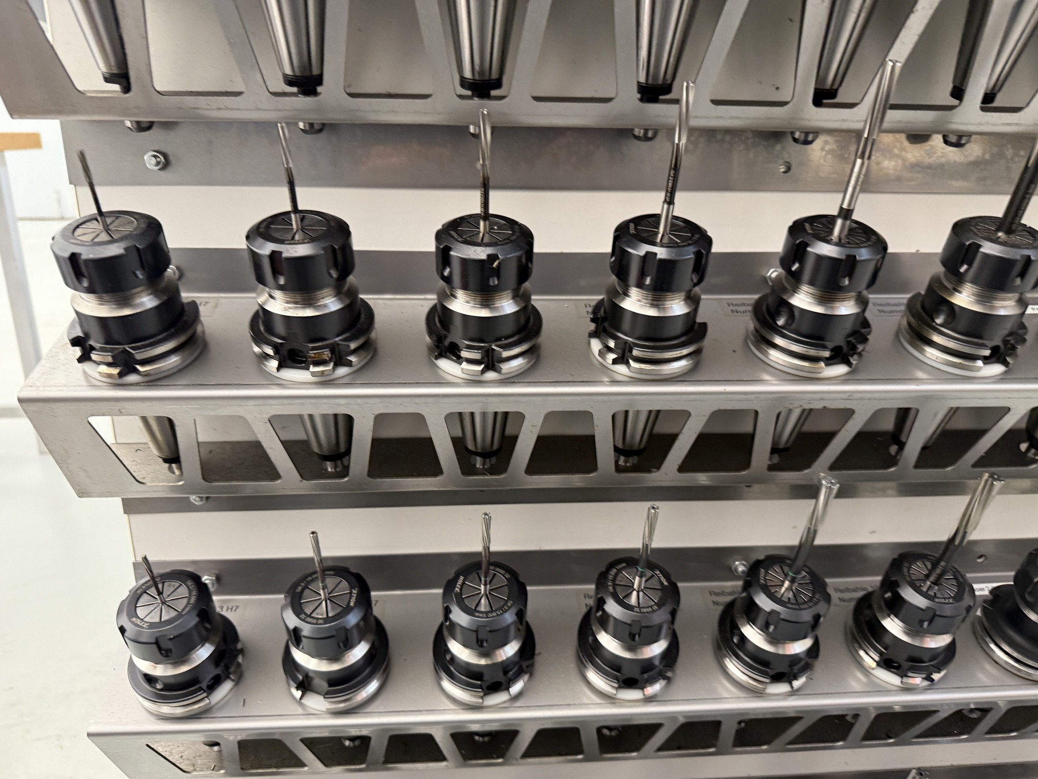 Fermeture d´un fabricant d´outils-50