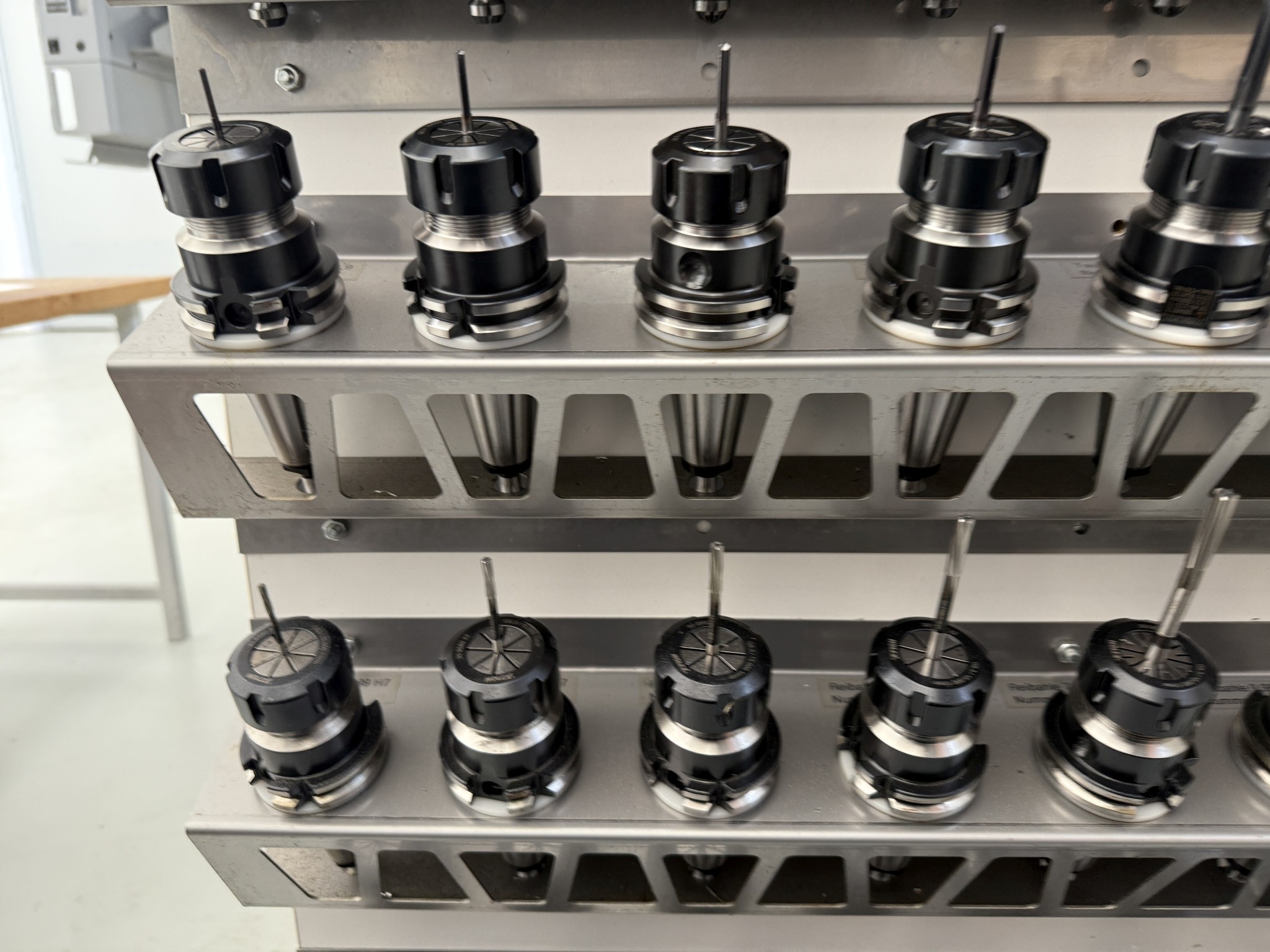 Fermeture d´un fabricant d´outils-55