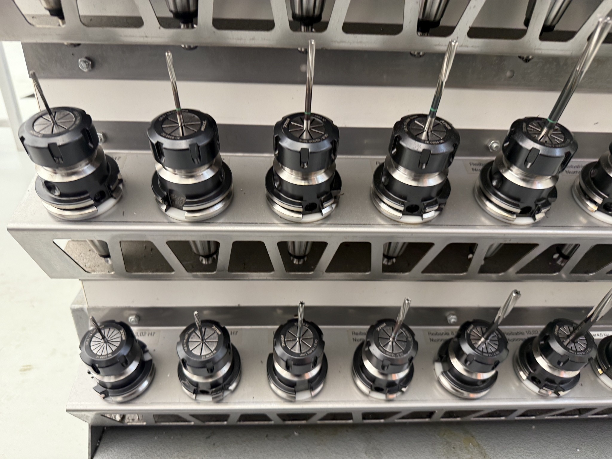 Fermeture d´un fabricant d´outils-56